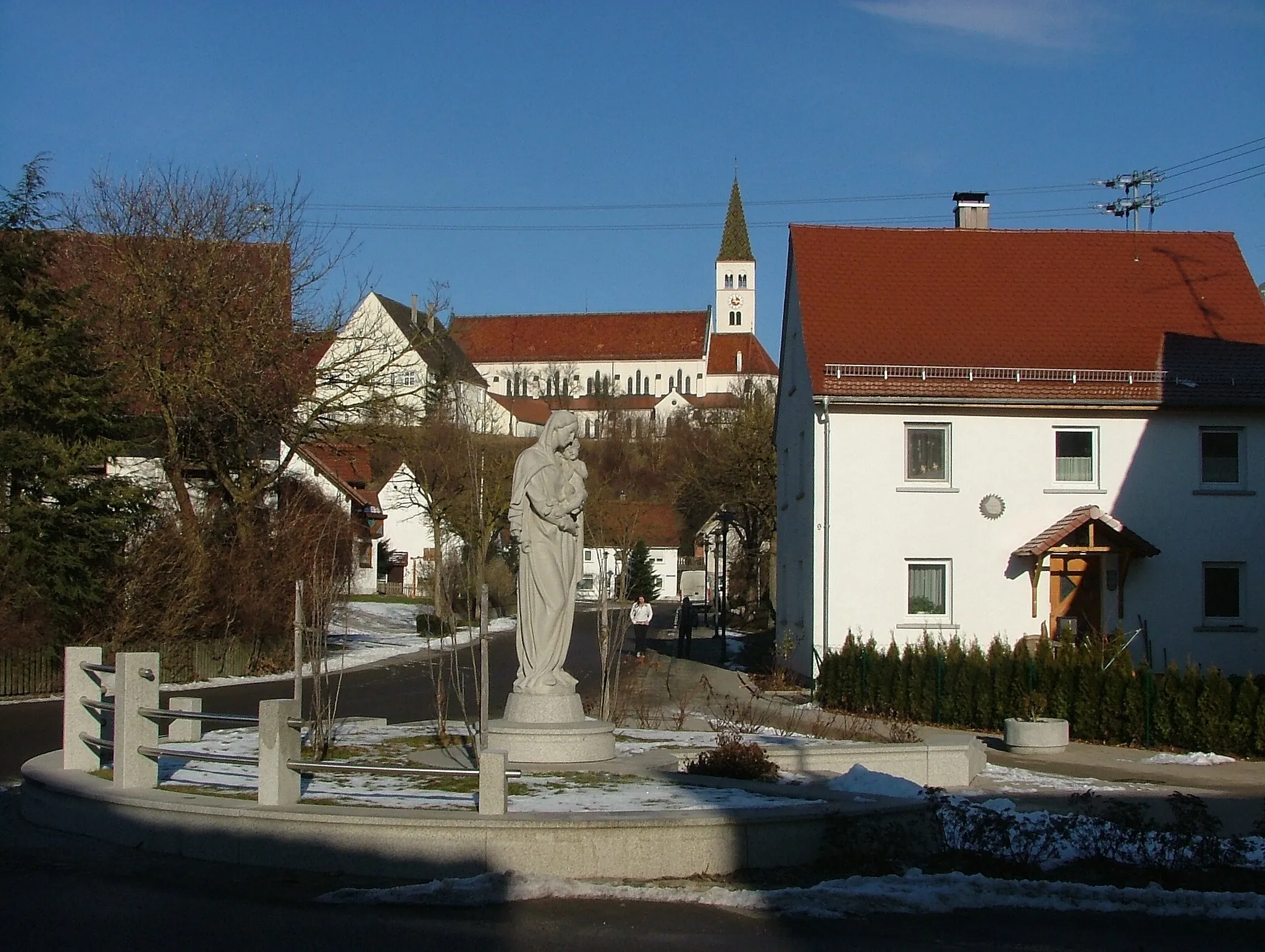 Photo showing: Marienbrunnen bei der Waldstraße