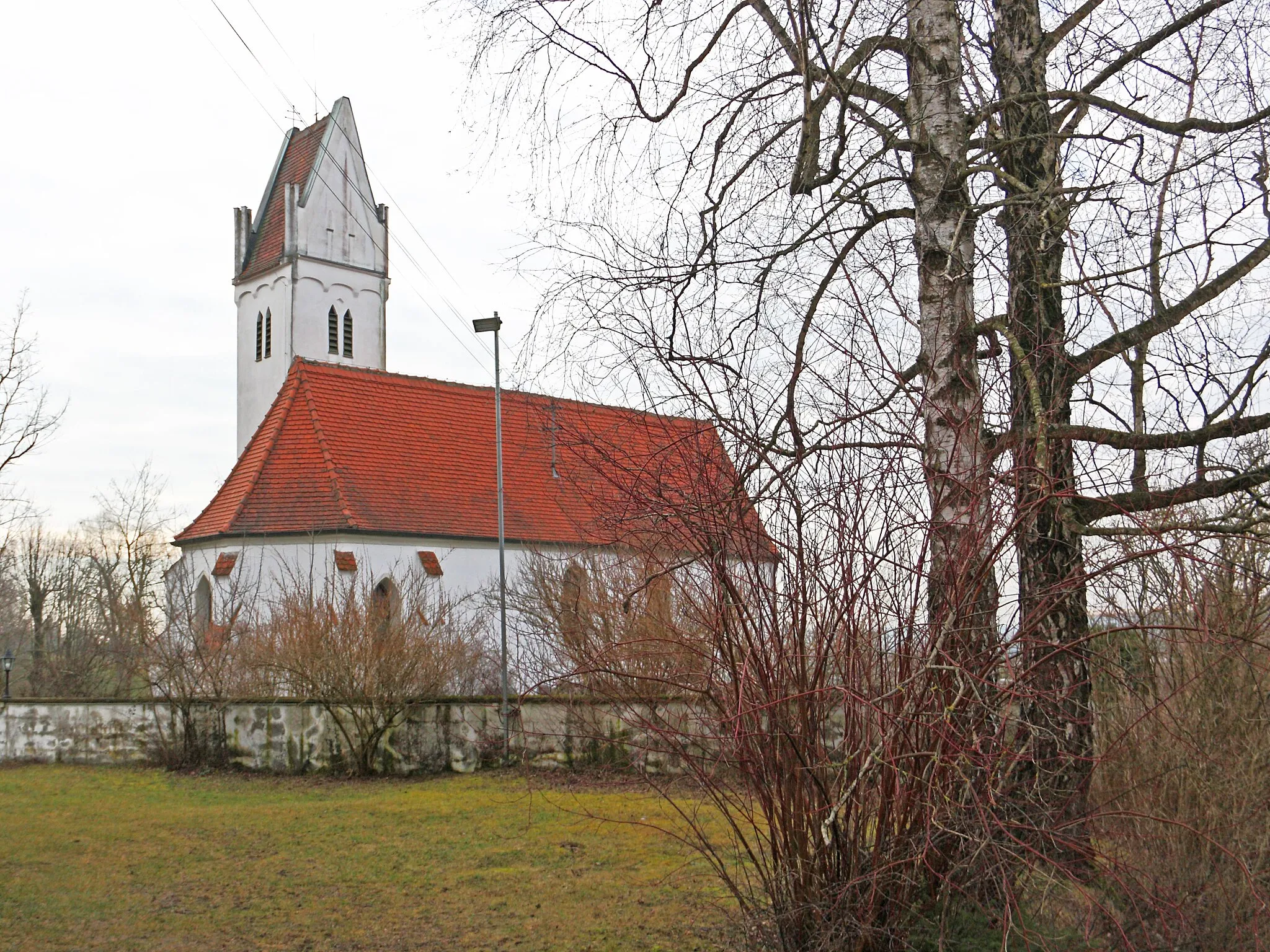 Photo showing: Kath. Filialkirche Sankt Zeno in Oberbleichen; Ansicht der spätgotischen Kirche von Norden