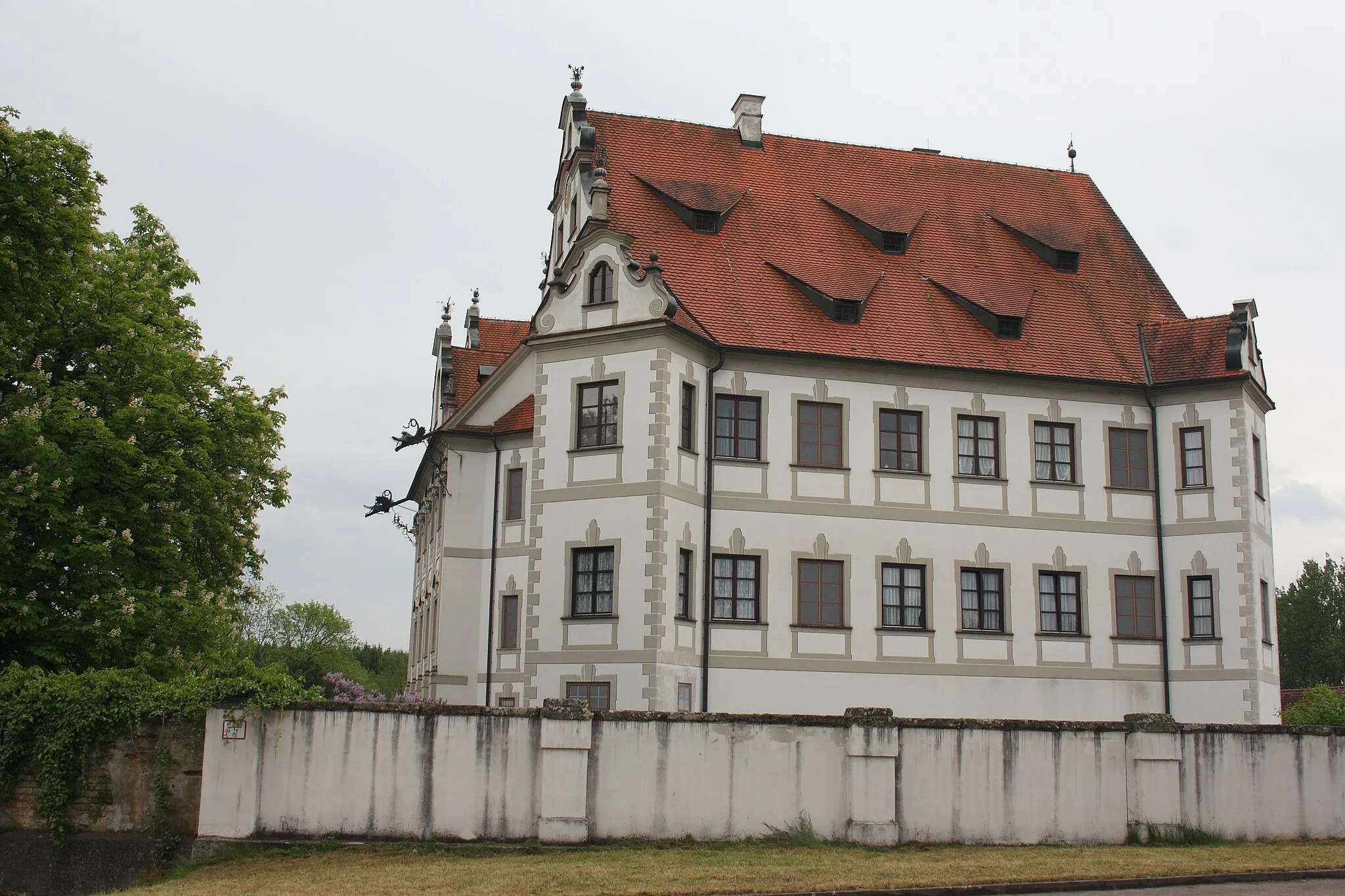 Photo showing: Schloss in Harthausen, einem Ortsteil von Rettenbach im Landkreis Günzburg (Bayern)