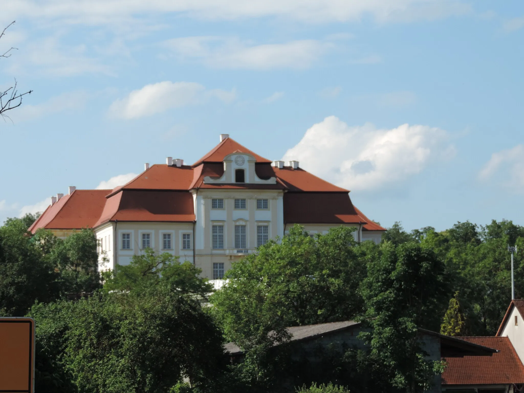 Photo showing: Schauseite von Schloss Bertholdsheim