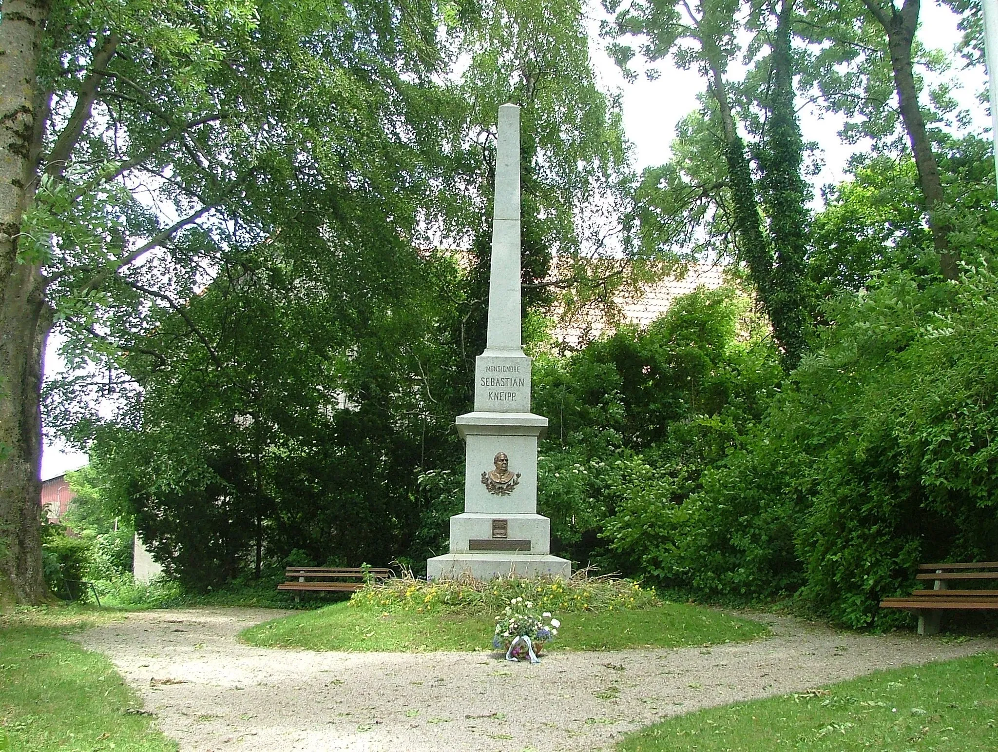 Photo showing: Obelisk zur Erinnerung an Sebastian Kneipp