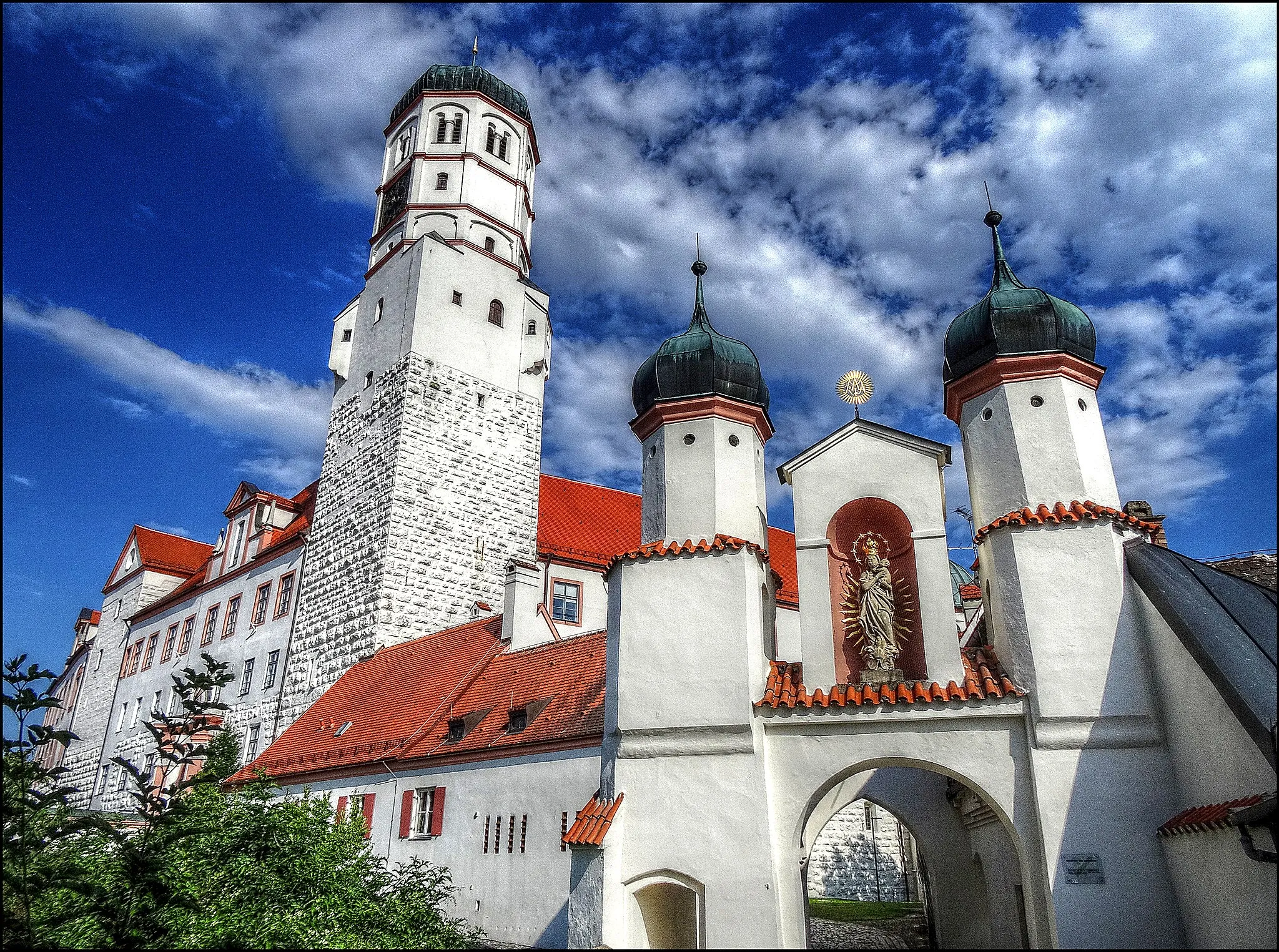 Photo showing: Aerial image of the Schloss Dillingen an der Donau (view from the east)