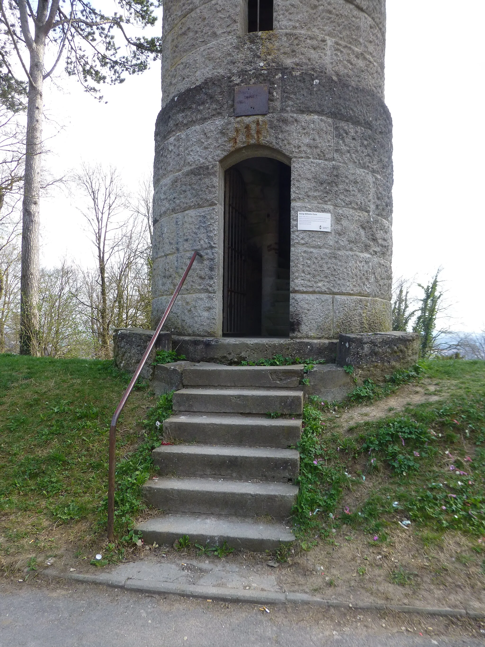 Photo showing: König-Wilhelm-Turm; Eingang zum Turm