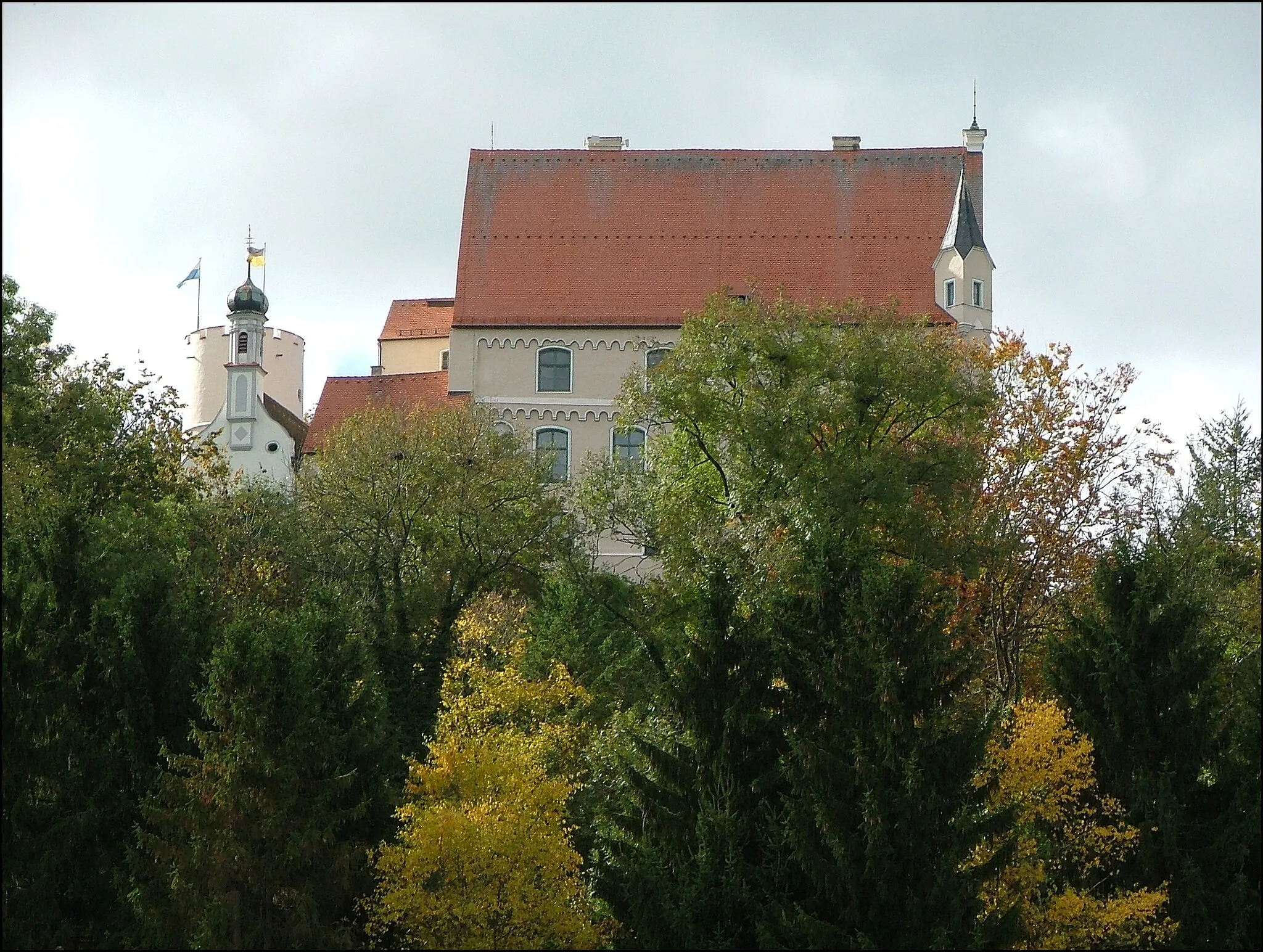 Photo showing: Burg