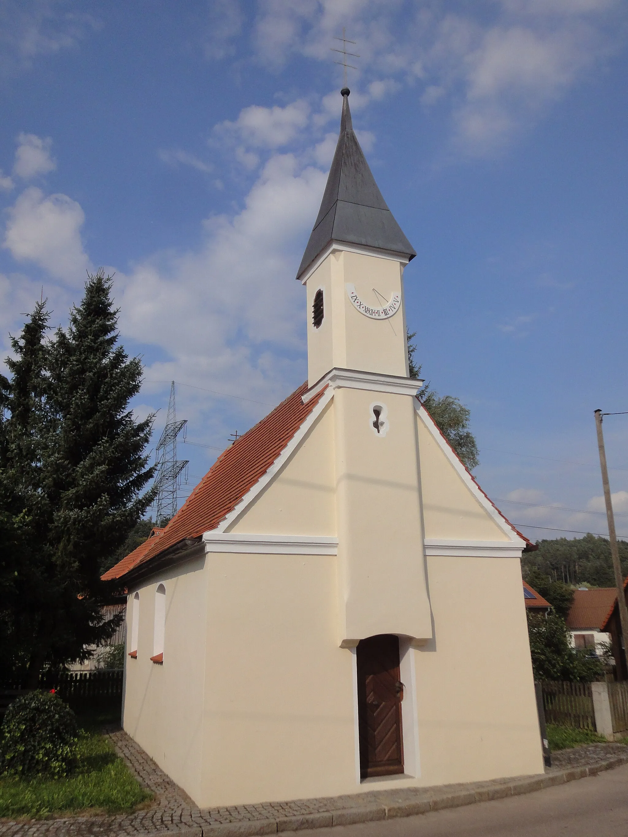 Photo showing: schlichter Rechteckbau mit Dachreiter, um 1818, in Todtenweis-Bach