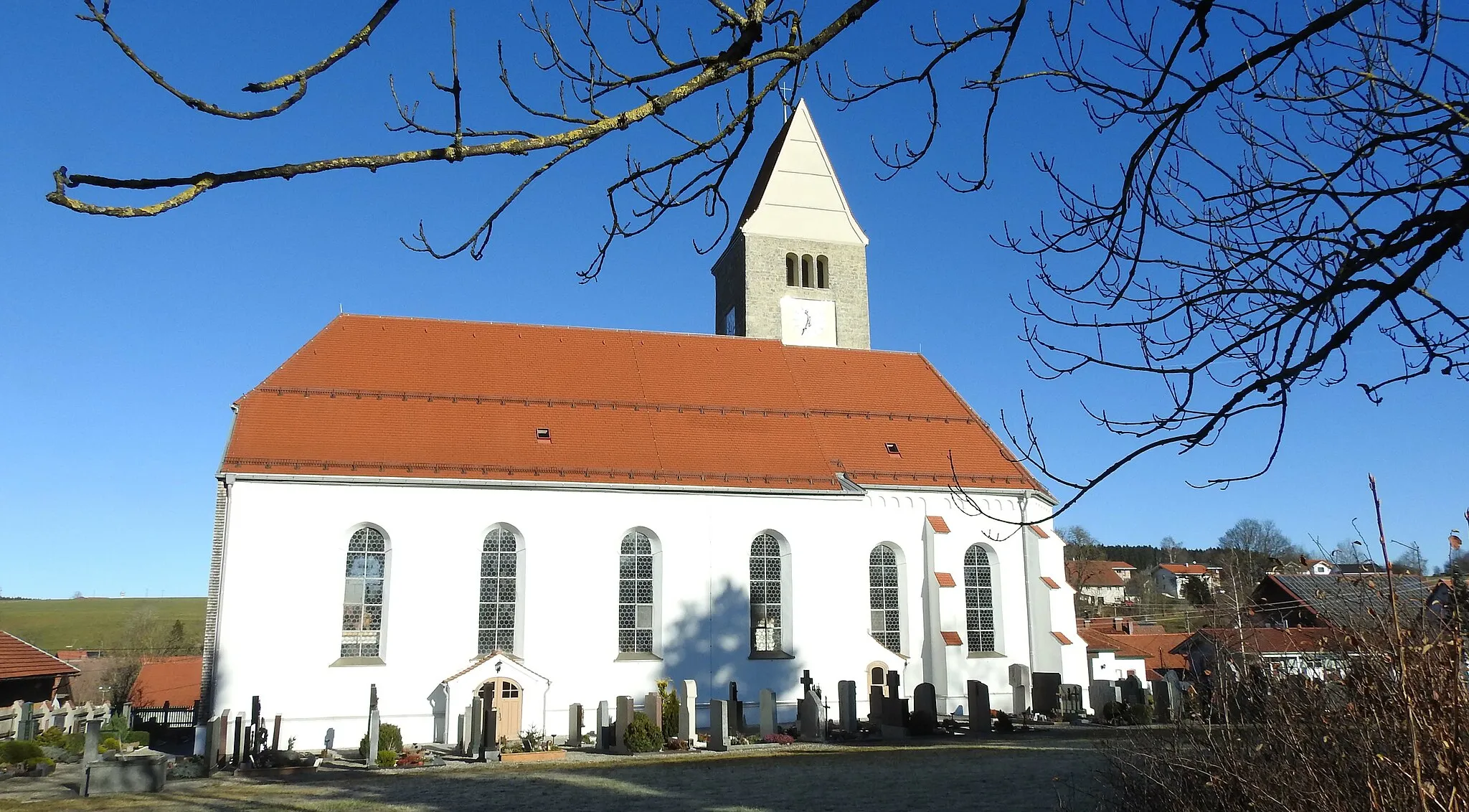 Photo showing: Untrasried - Kirche von Süden