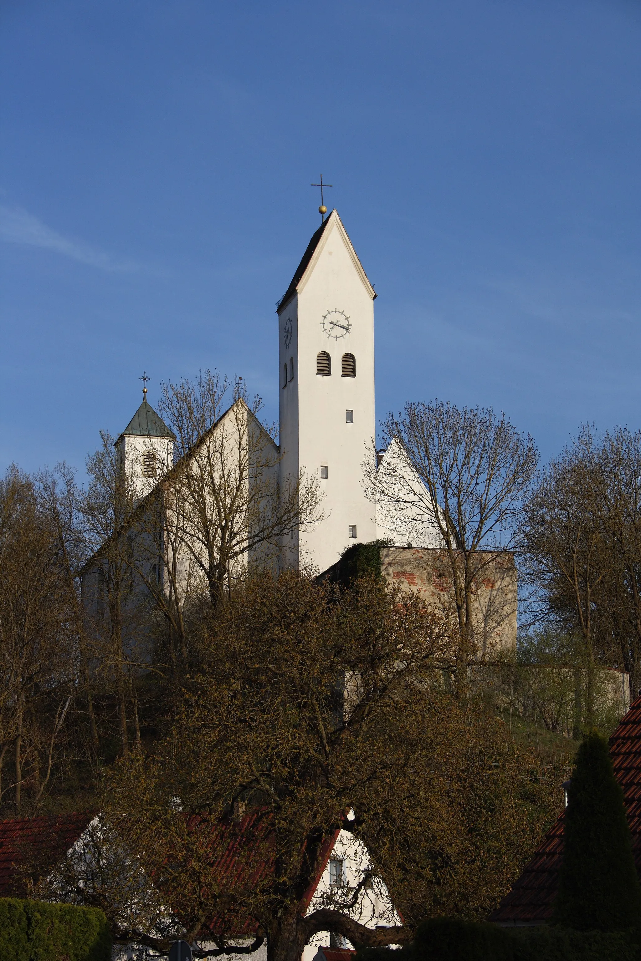 Photo showing: Katholische Pfarrkirche St. Ottilia in Diemantstein, einem Ortsteil von Bissingen im Landkreis Dillingen an der Donau (Bayern), Ansicht von Westen