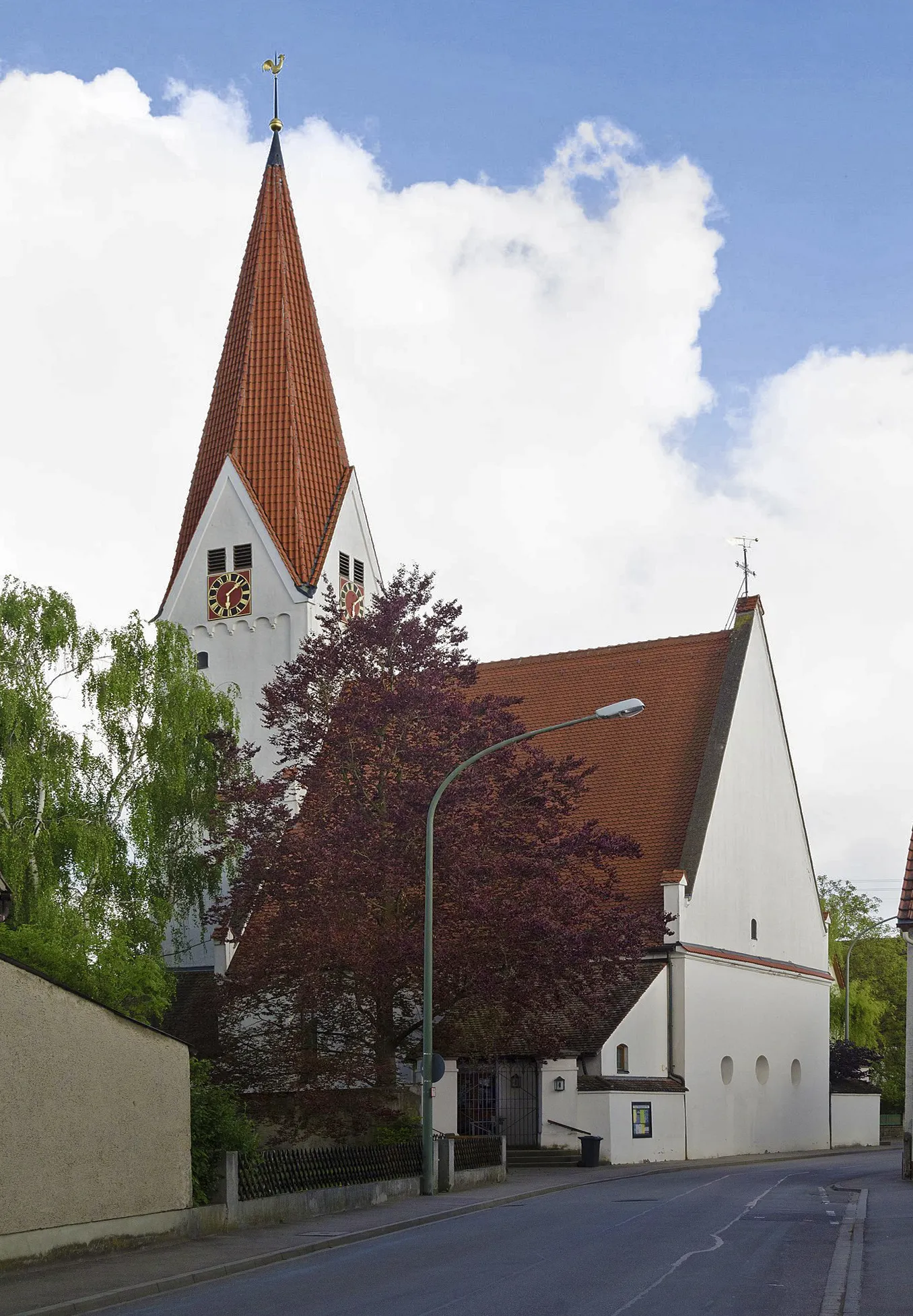 Photo showing: Neu-Ulm, Pfuhl, ev.-luth. Pfarrkirche St. Ulrich