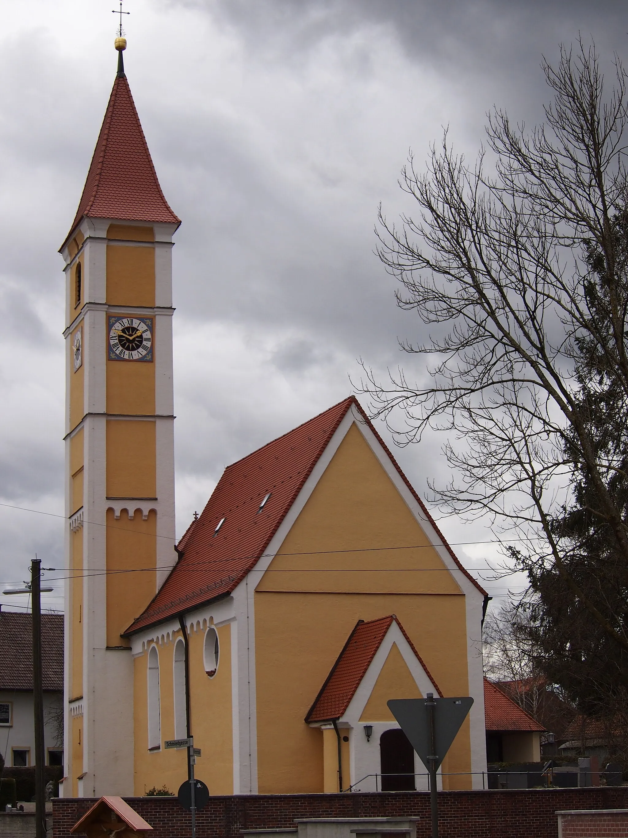 Photo showing: Katholische Pfarrkirche St. Peter und Paul in Dösingen, Gemeinde Westendorf (Allgäu)