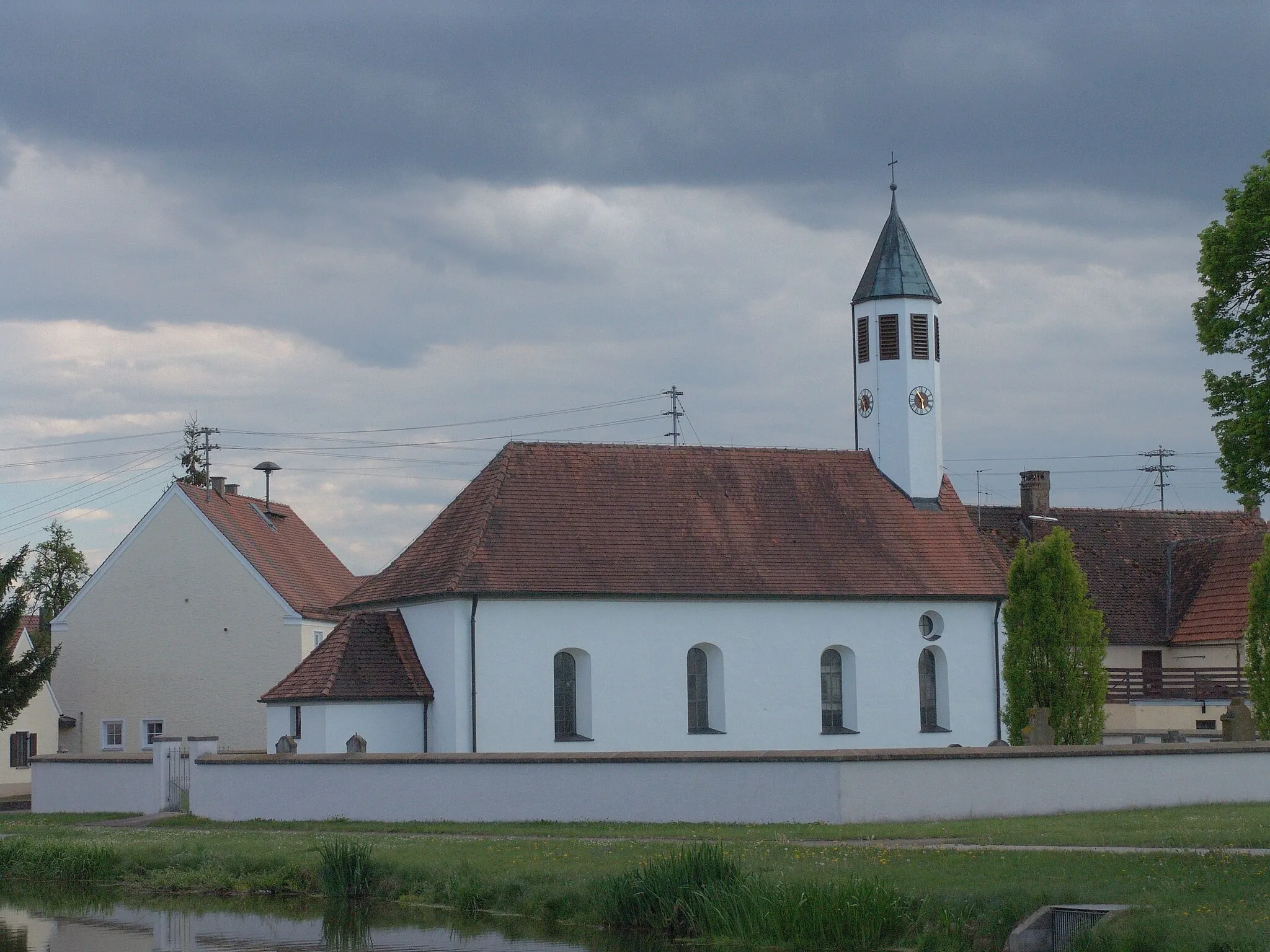 Photo showing: evang.-luth. Kirche St. Leonhard in Schwörsheim