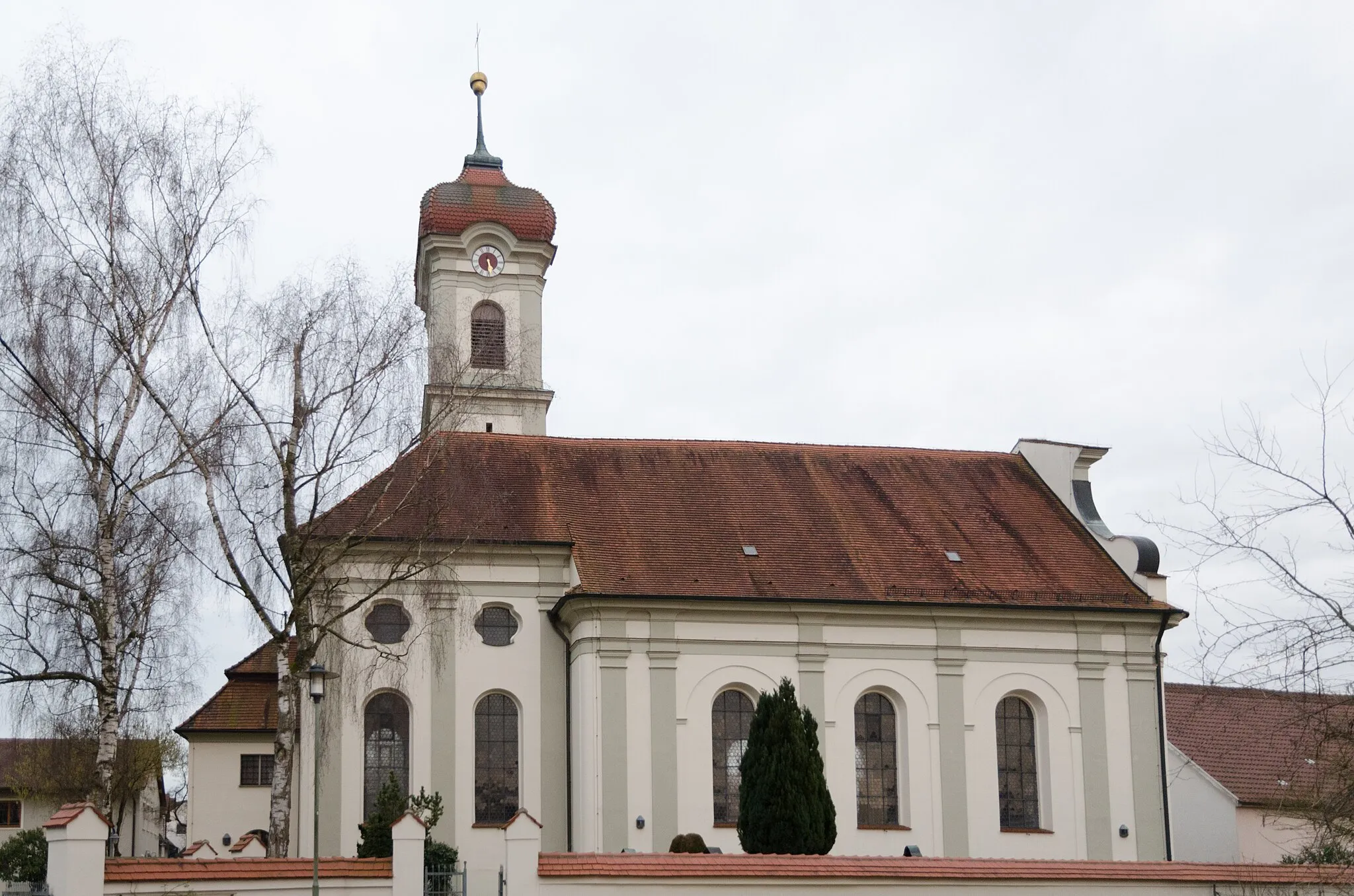 Photo showing: Nersingen, Lkrs. Neu-Ulm, Ortsteil Straße, Kath.m Pfarrkriche St. Johann Baptist