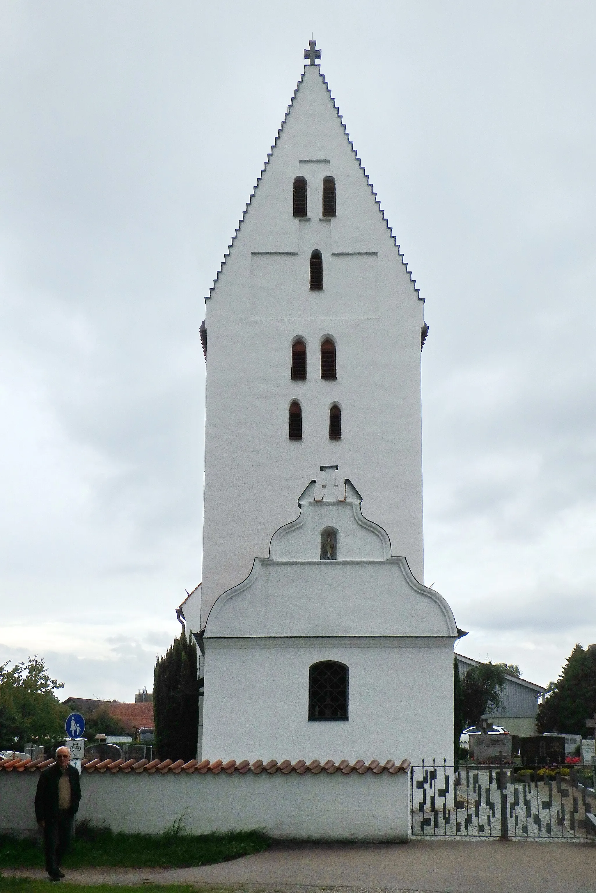 Photo showing: Aichach-Unterschneitbach_Paarweg 13_Katholische Filialkirche: Ansicht von O