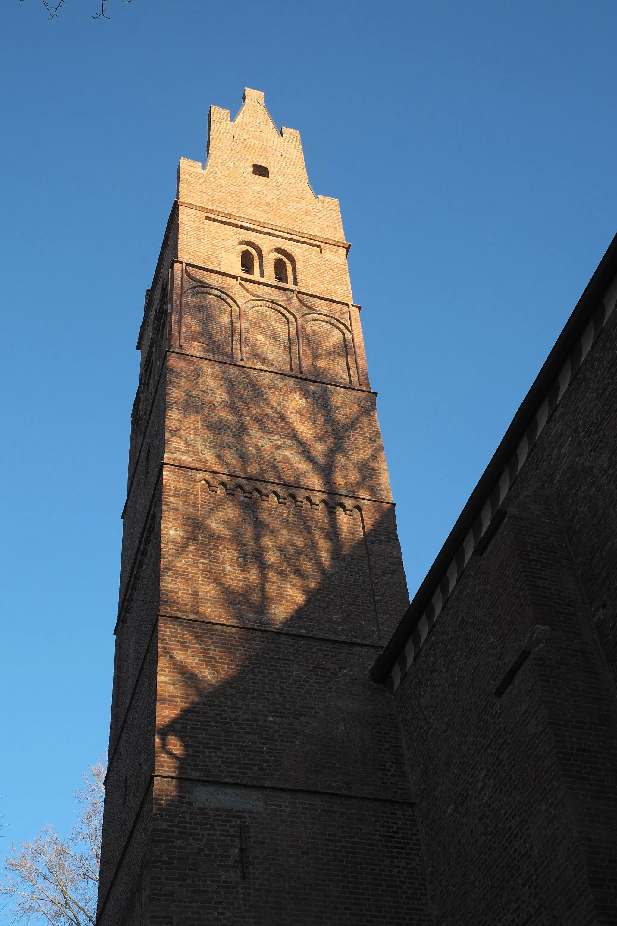 Photo showing: Katholische Filialkirche Maria vom Siege, ehemals Burgkirche Beatae Mariae Virginis, in
Oberwittelsbach (Aichach) im schwäbischen Landkreis Aichach-Friedberg (Bayern/Deutschland)