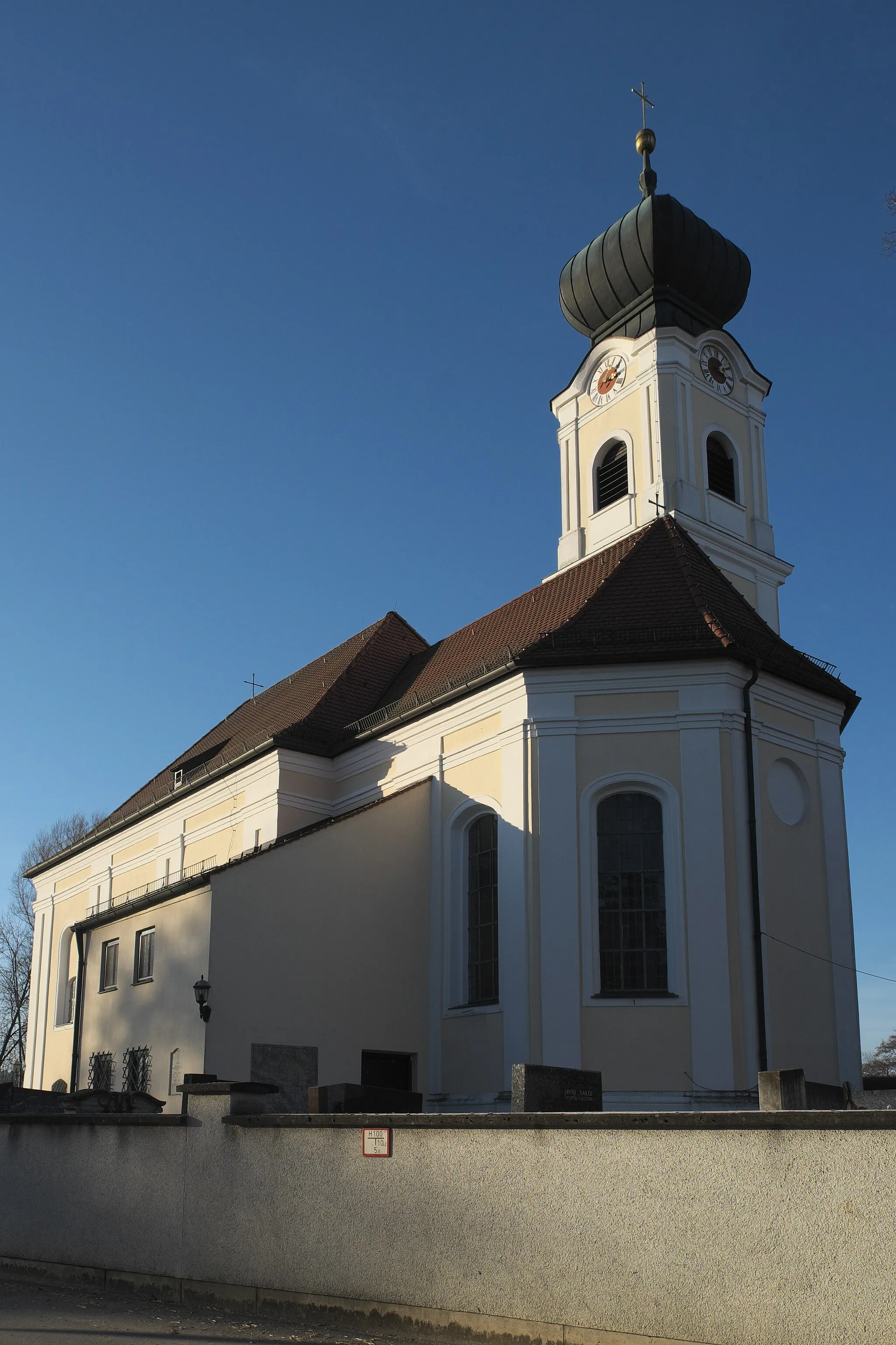 Photo showing: Katholische Pfarrkirche Mariä Himmelfahrt in Klingen (Aichach) im schwäbischen Landkreis Aichach-Friedberg (Bayern/Deutschland)