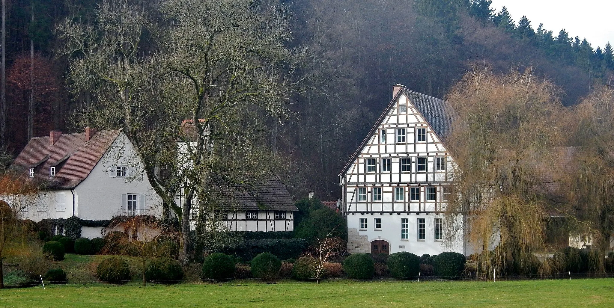 Photo showing: Schlechtenmühle, Schlechtsmühle im Siebenmühlental: Biohof mit Rinderzucht