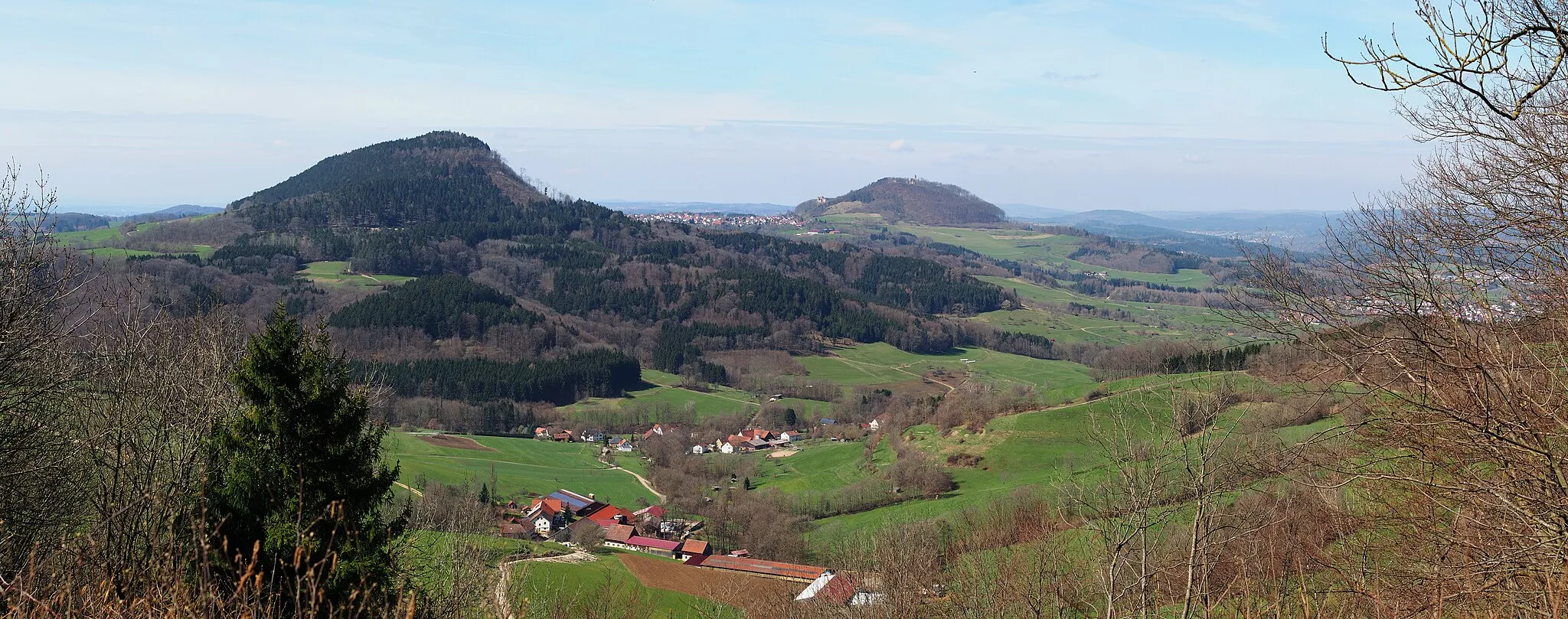 Photo showing: View from Hornberg col towards Stuifen and Rechberg mountains