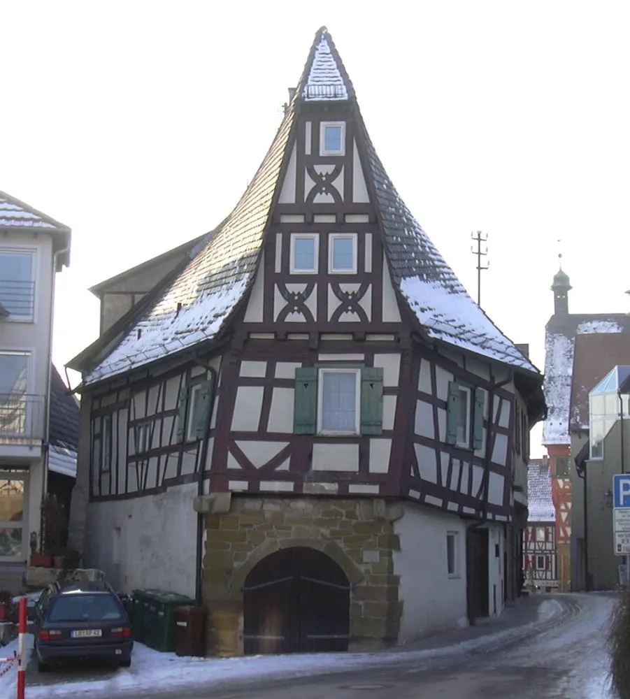Photo showing: „Crooked House“ in Großbottwar, Germany