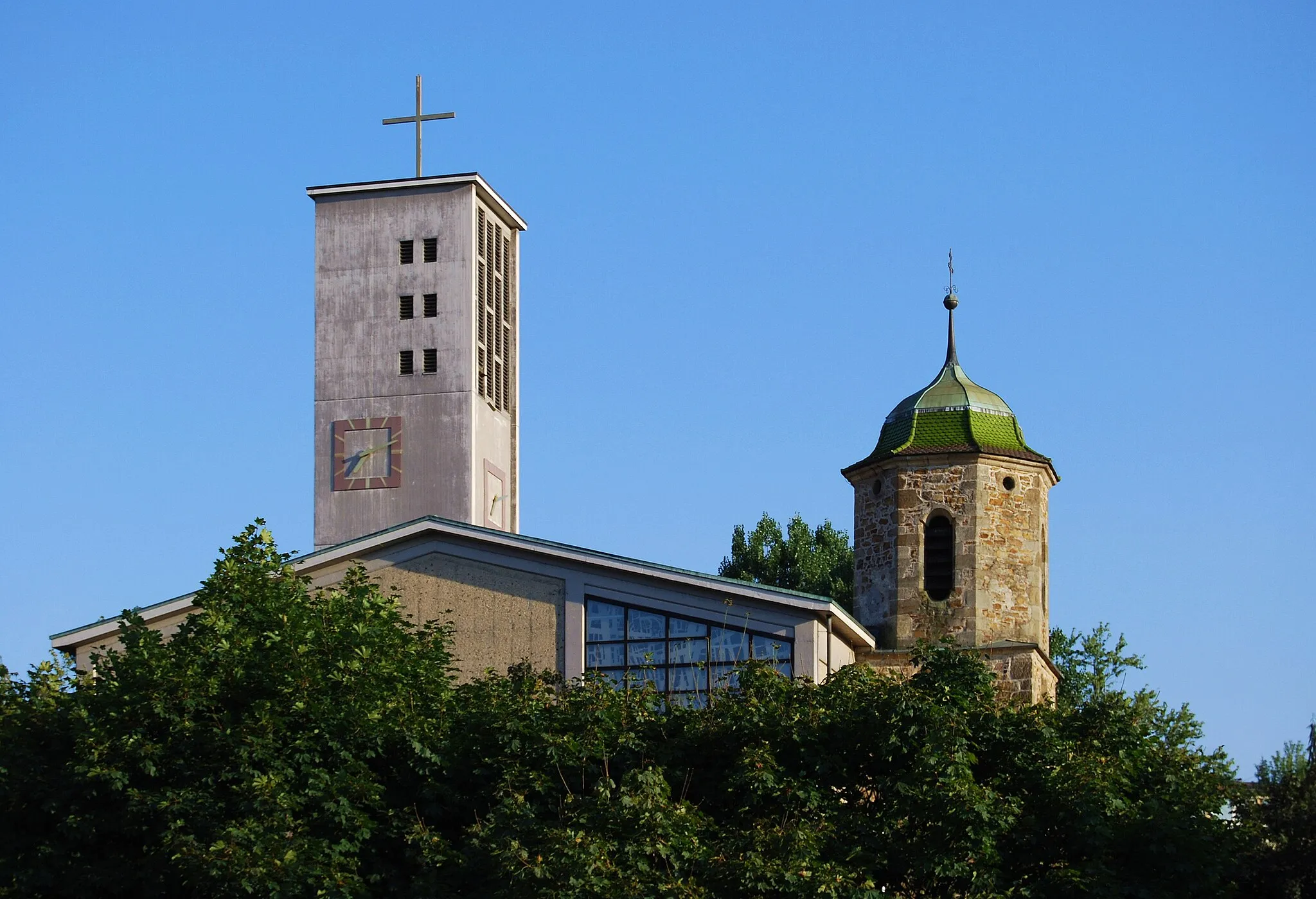 Photo showing: Church in Wernau, Germany.