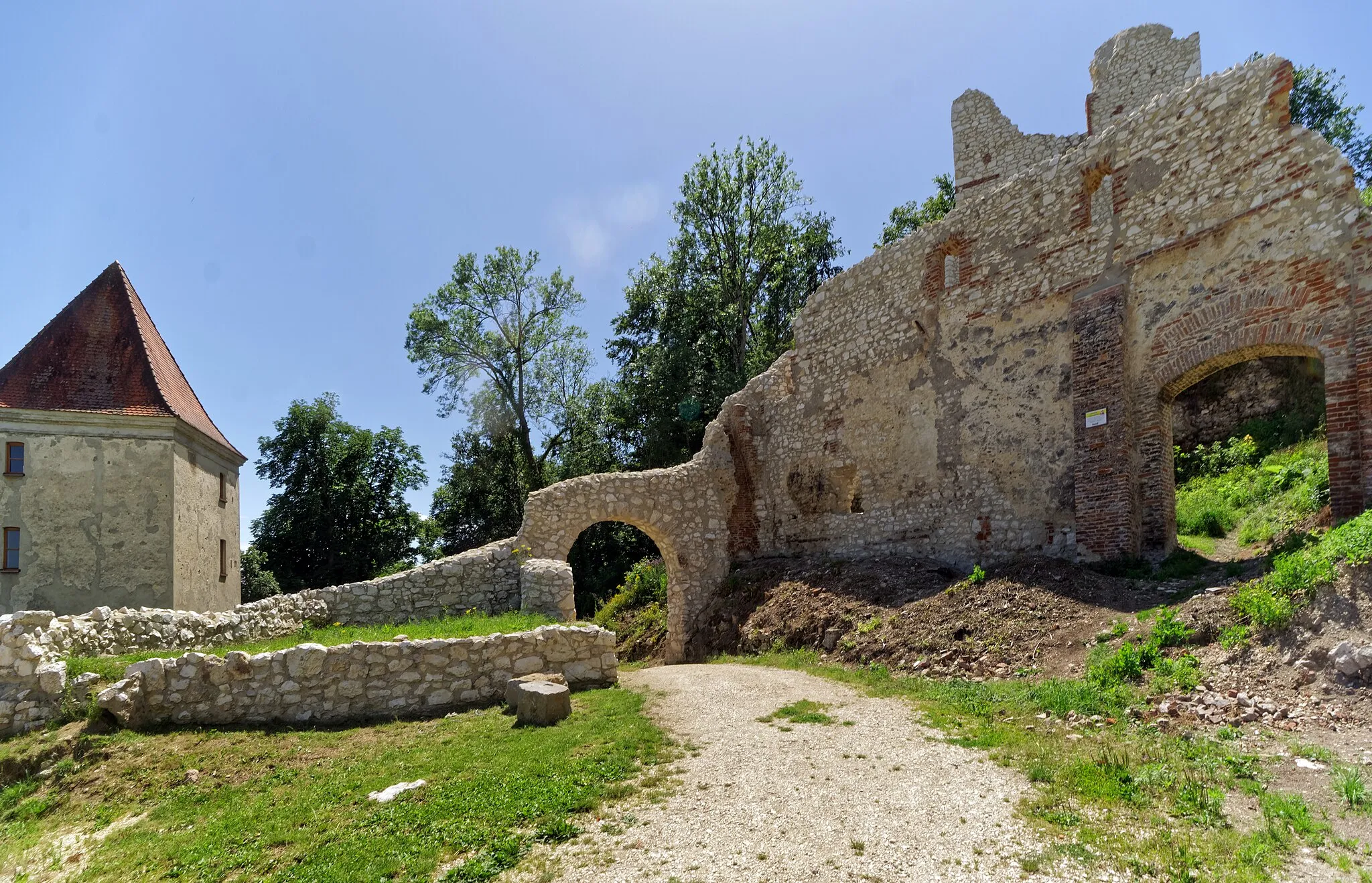 Photo showing: The ruins of Kaltenburg on the Swabian Alb.