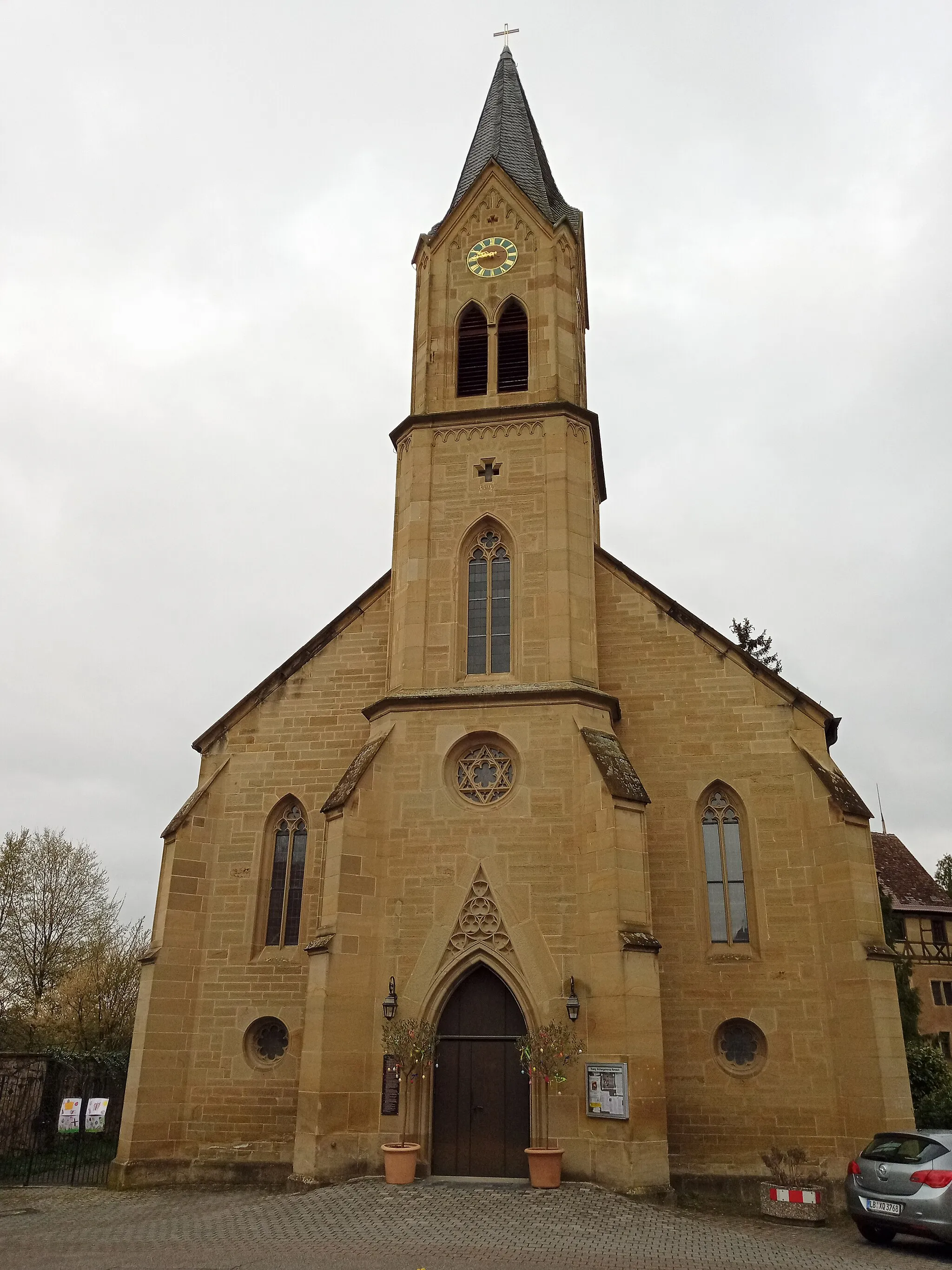 Photo showing: Hauptportal und Turm der Schlosskirche in Remseck Hochberg