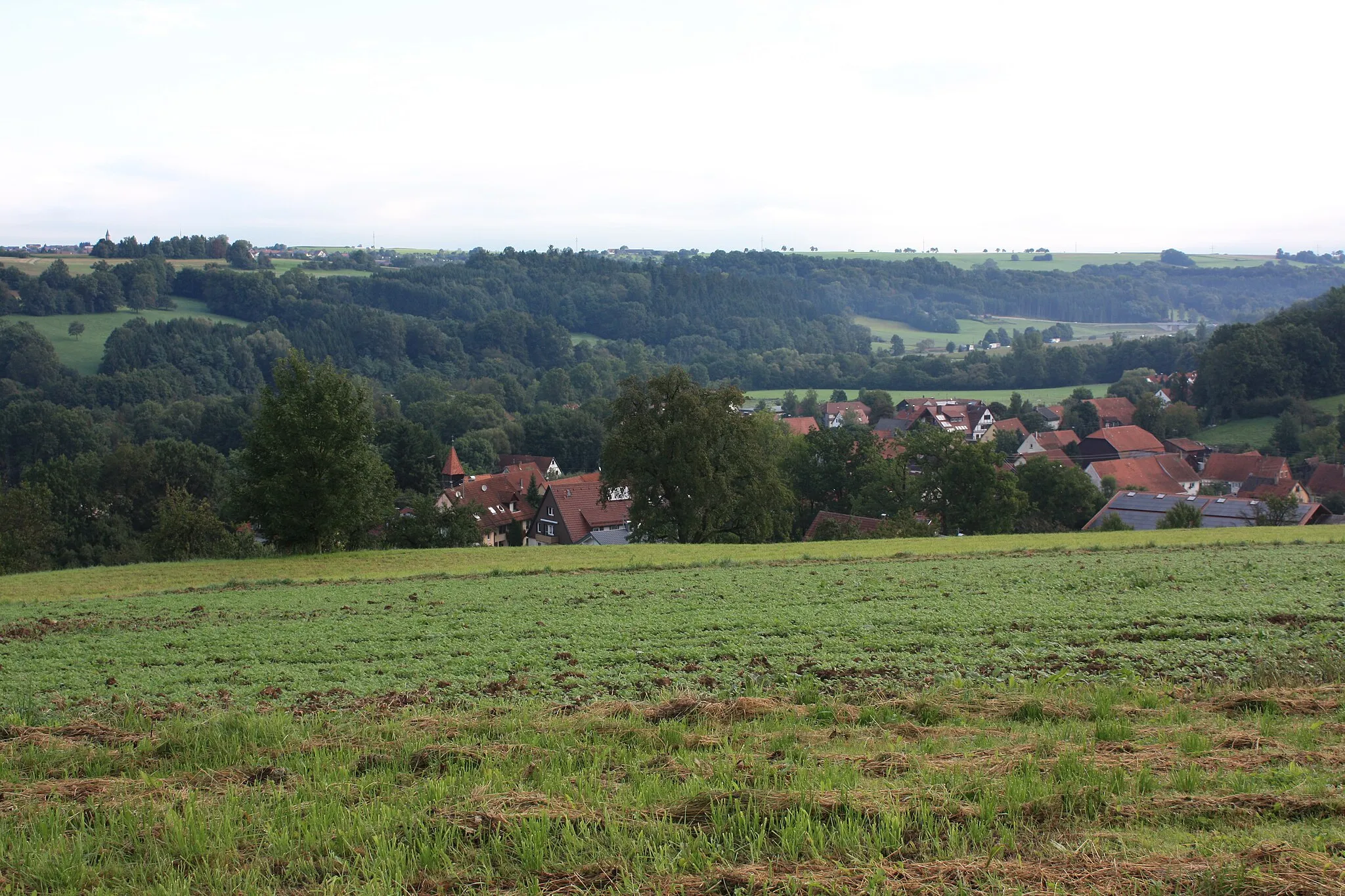 Photo showing: Schwäbisch Gmünd. Blick vom Süden auf dem zum Stadtteil Hussenhofen gehörenden Ortsteil Zimmern, einer der ältesten Orte des Ostalbkreises.