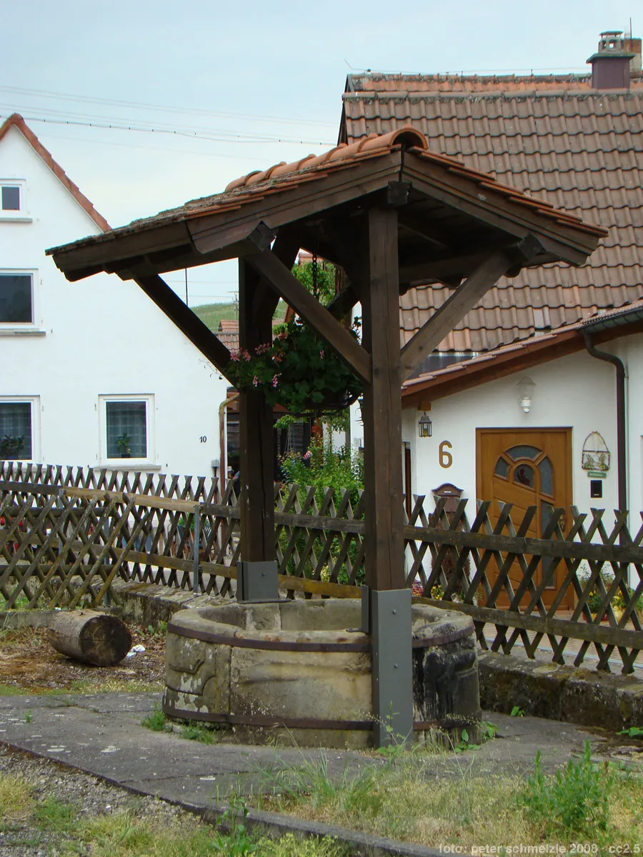 Photo showing: Dorfbrunnen in Ilsfeld-Helfenberg