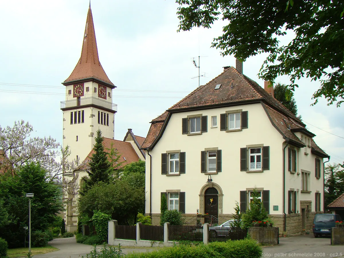 Photo showing: Ev. Kirche und Pfarrhaus in Ilsfeld