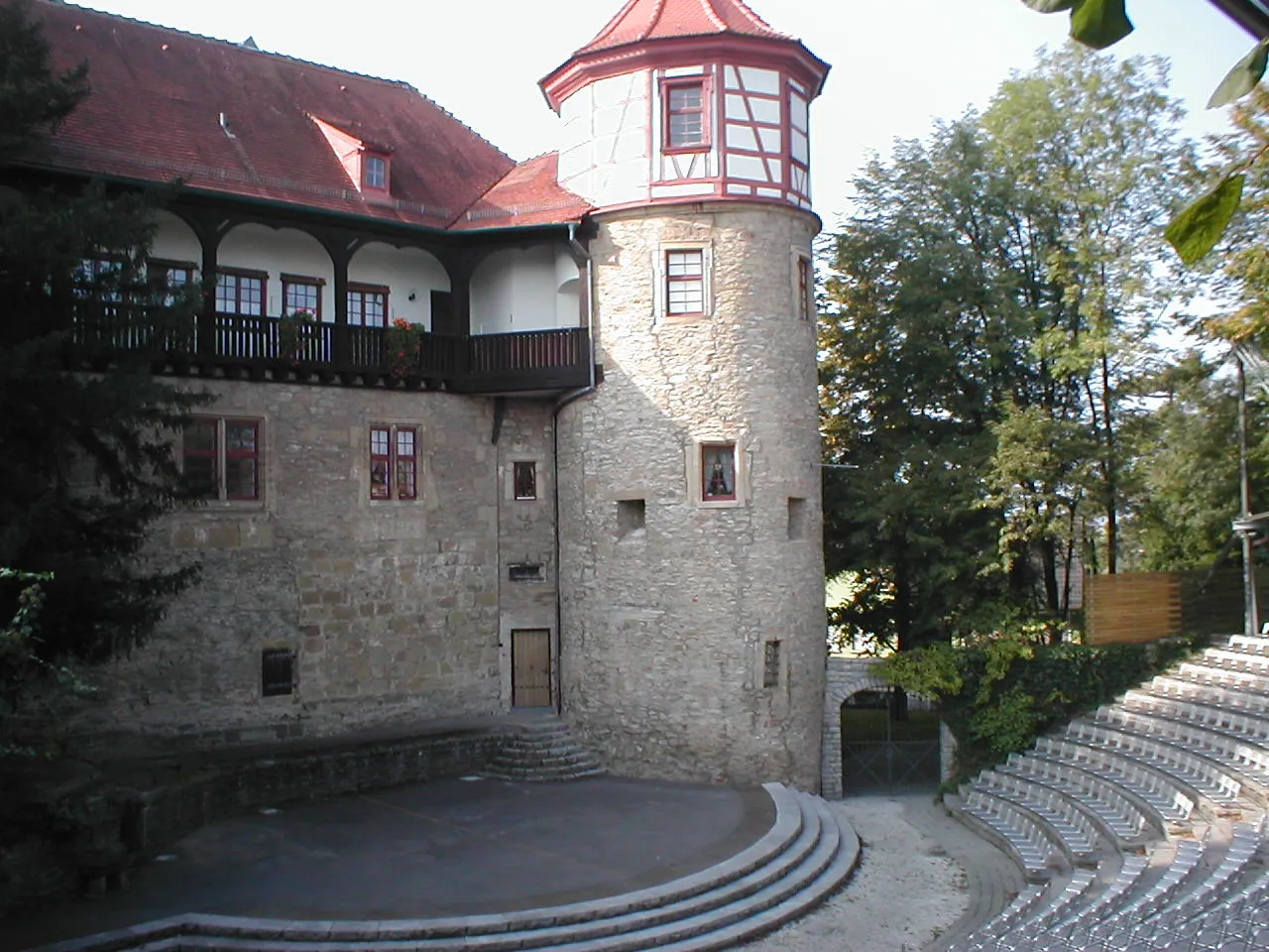 Photo showing: Freilichtbühne im Burggraben vom Schloss in Neuenstadt am Kocher