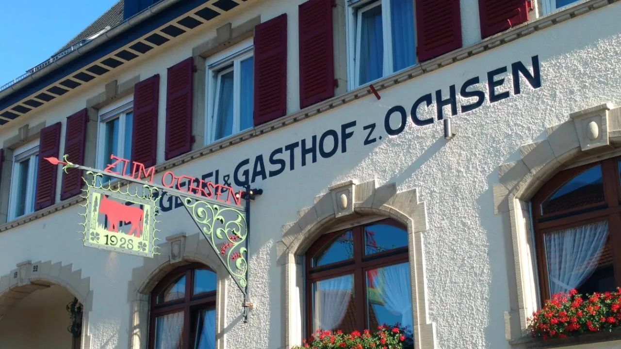 Photo showing: Gasthaus Ochsen in Westernhausen von 1928 mit wunderbarem Ochsen im Ausleger