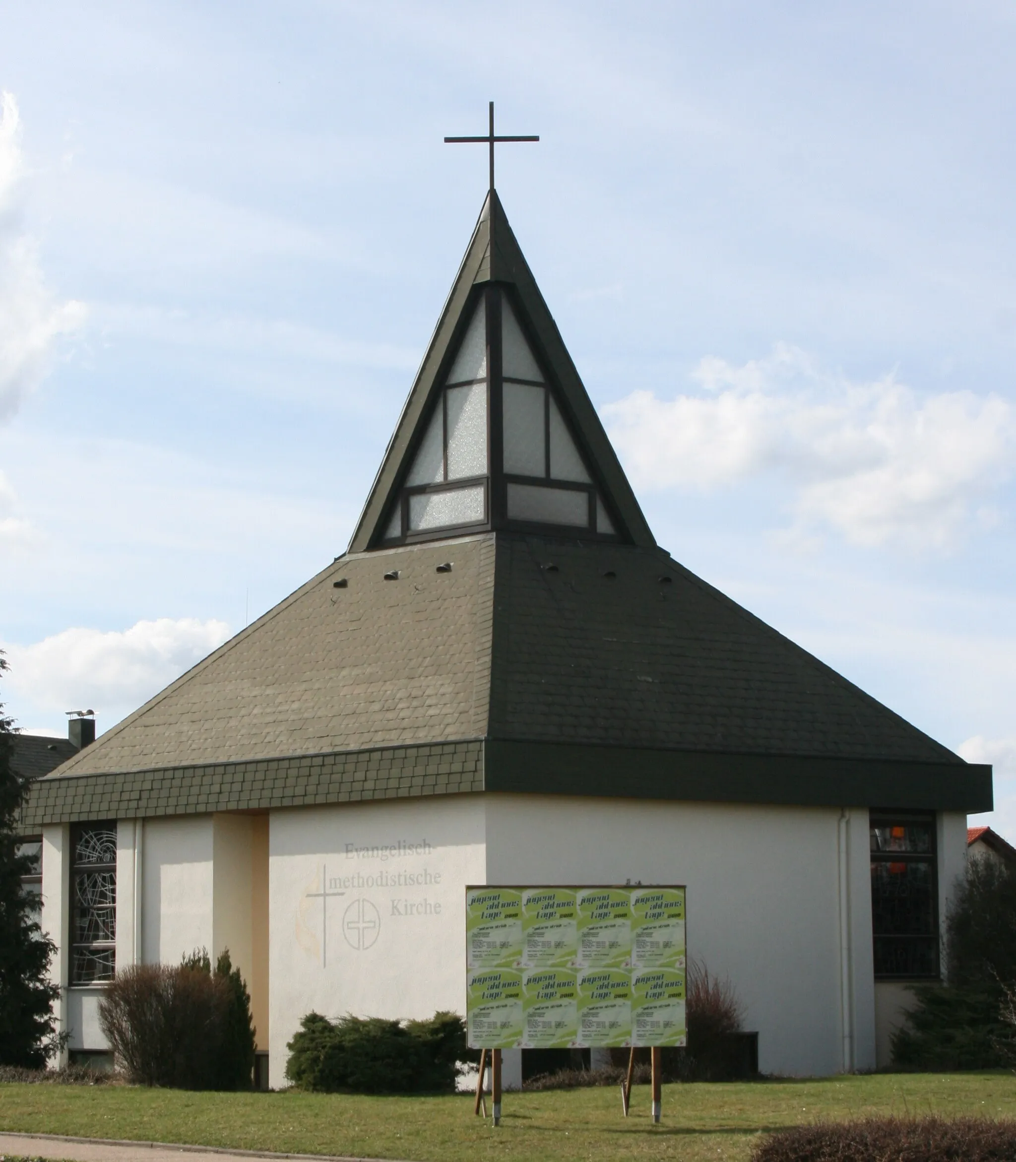 Photo showing: Methodist Kreuzkirche (Cross Church) in Wüstenrot-Neuhütten