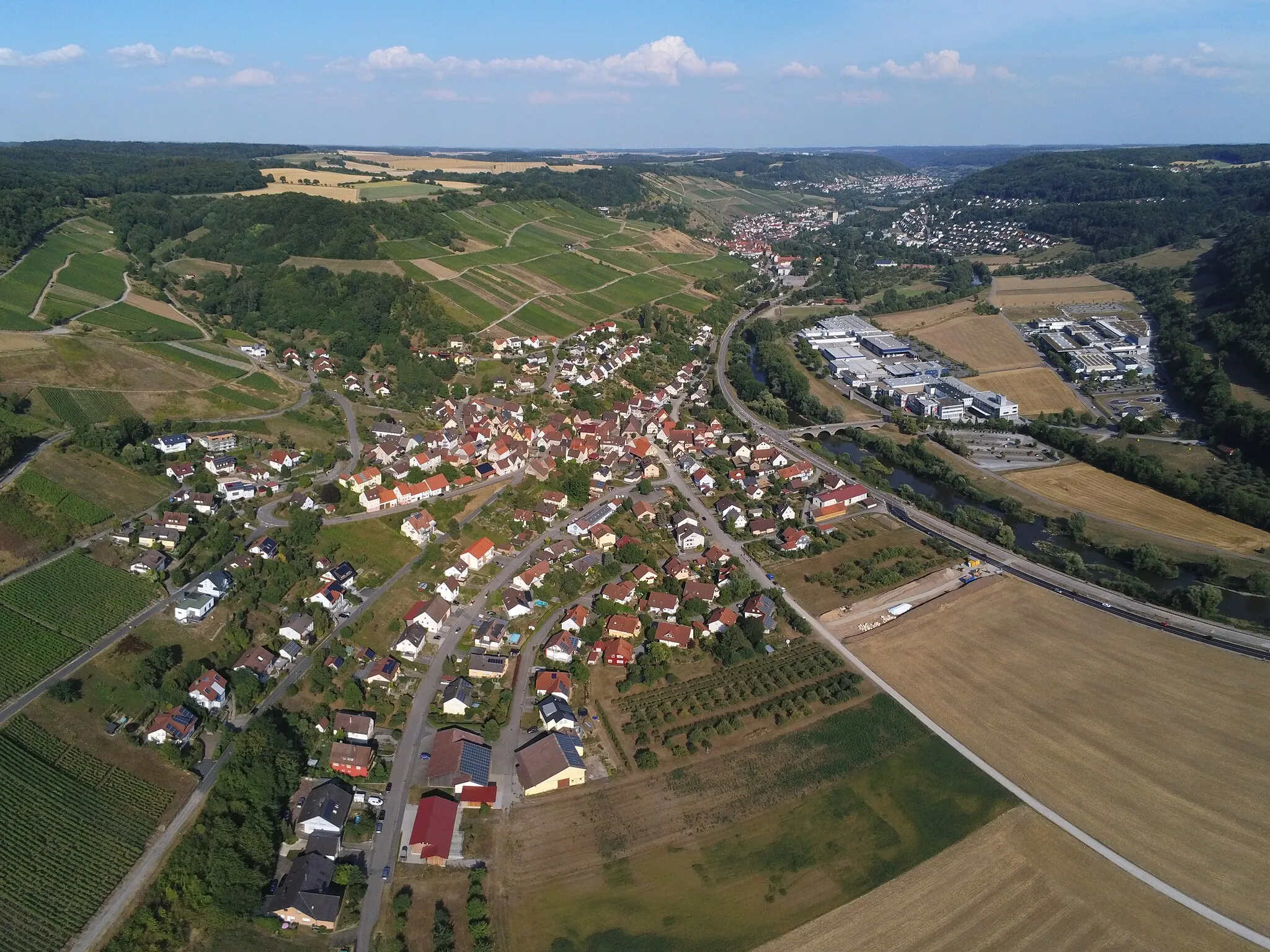 Photo showing: Criesbach und Kochertal. Image remapped with Hugin.
