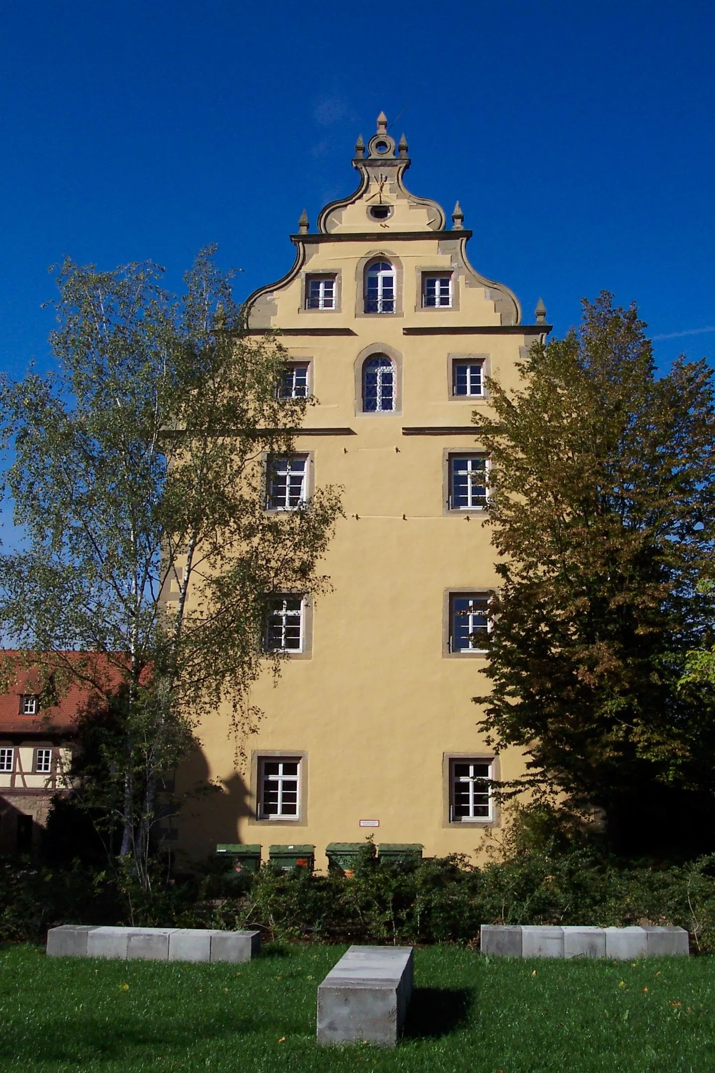 Photo showing: Einst Schloss der Schenken von Limpurg