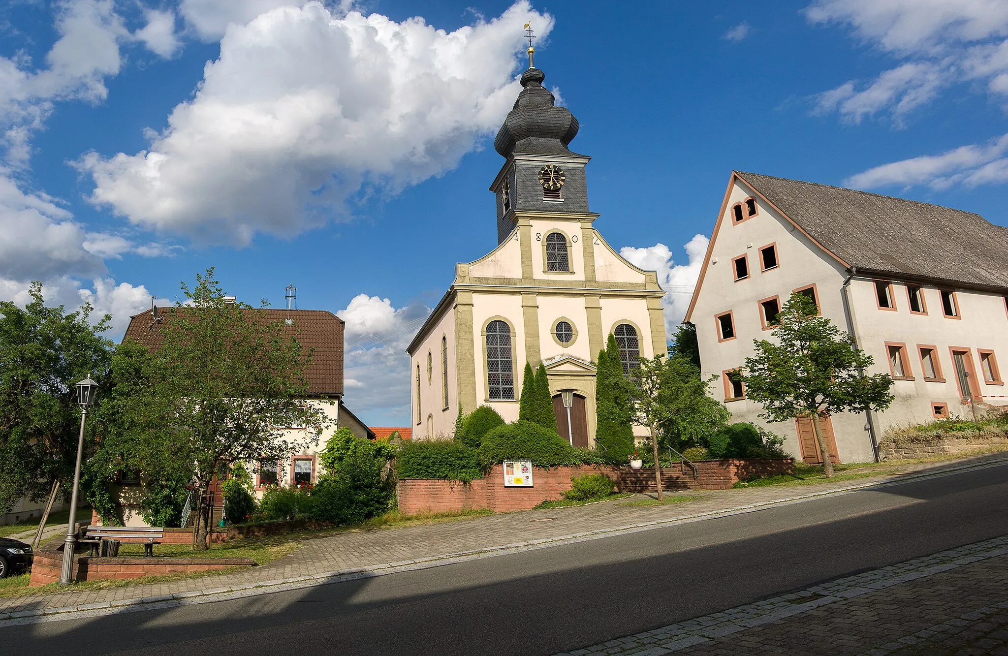 Photo showing: Evangelische Kirche Brehmen, Siehe: Evangelische Kirchengemeinde Brehmen.