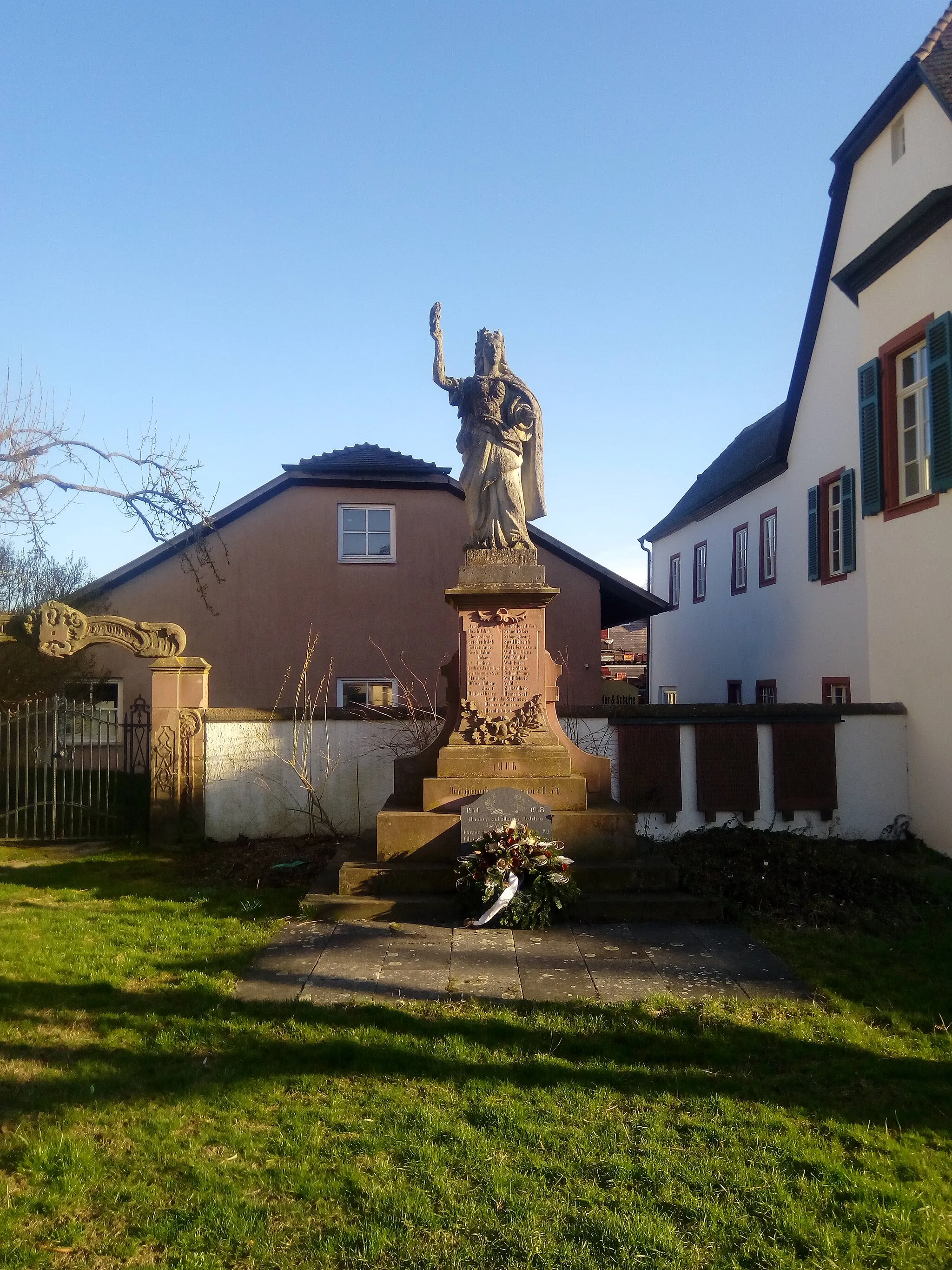Photo showing: Kriegerdenkmal Eubigheim