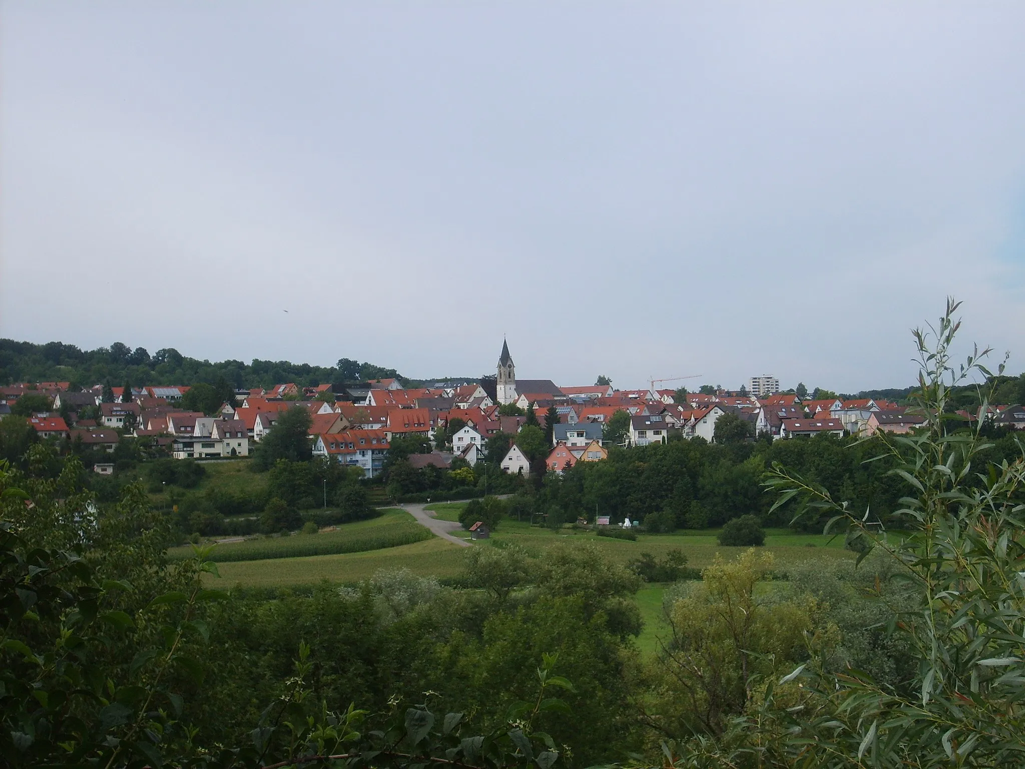 Photo showing: Die Ortslage von Pliezhausen aus Richtung Oferdingen gesehen.
