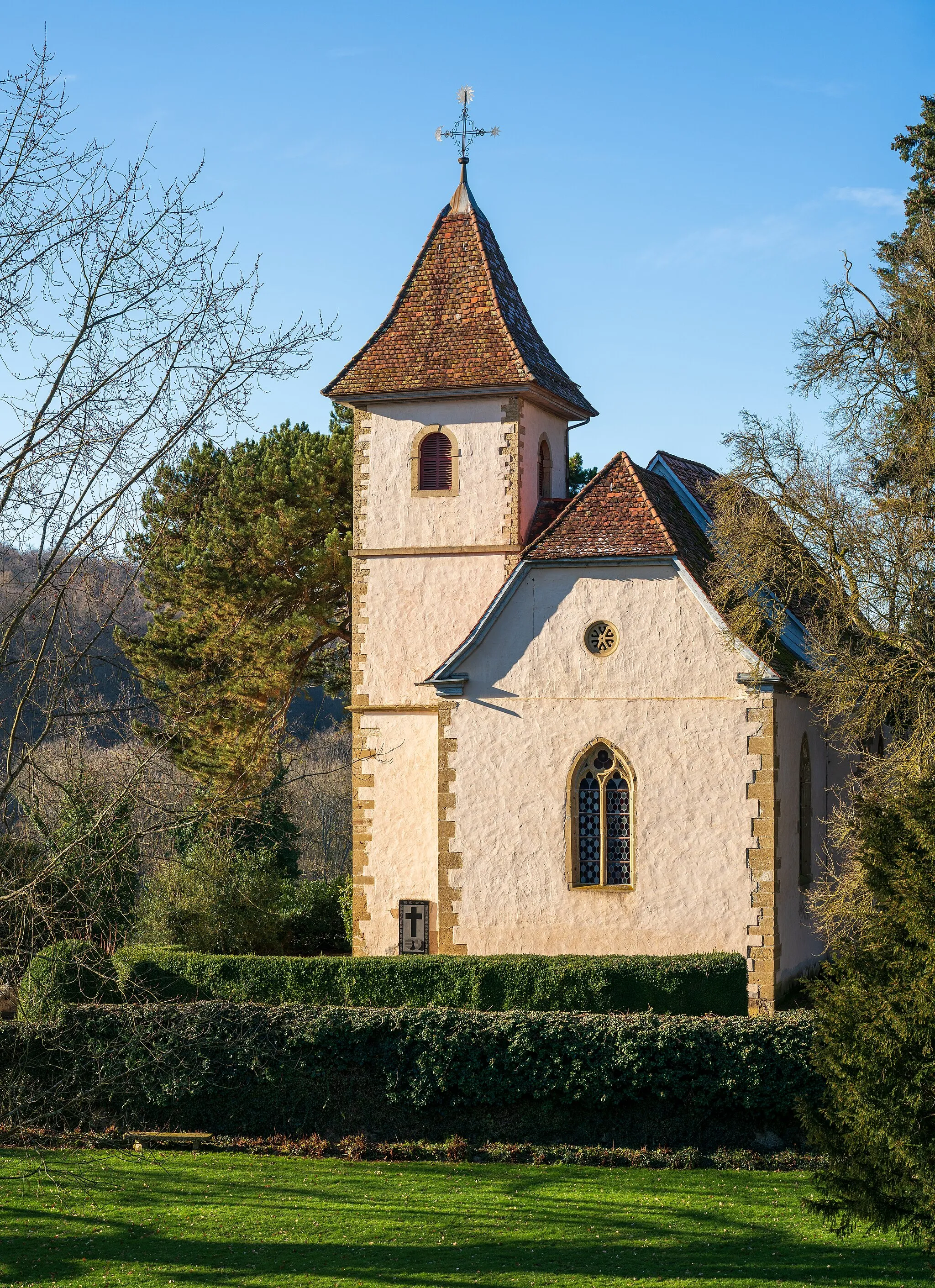 Photo showing: Sinsheim, Ortsteil Ehrstädt: Schloss Neuhaus, die 1602 errichtete Schlosskapelle. Ansicht von Ost-Nordosten an einem Wintervormittag.