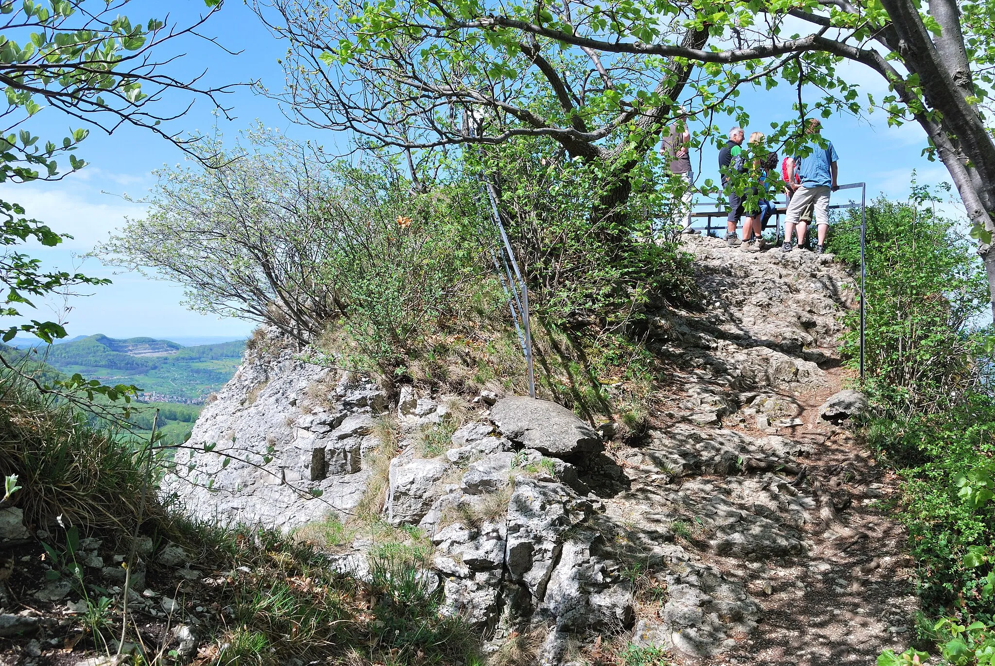 Photo showing: Lookout point on Beuren Rock in Swabian Jura in the German Federal State Baden-Württemberg.