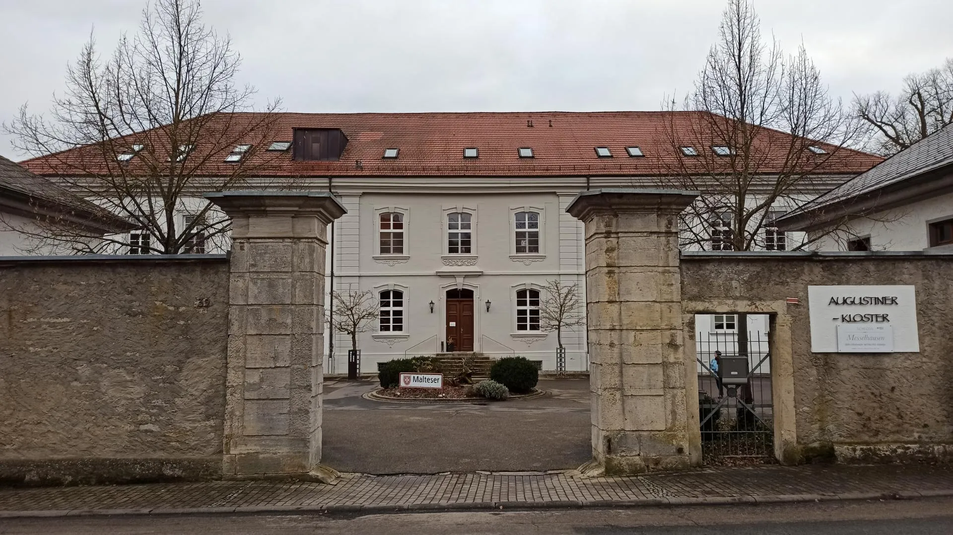 Photo showing: Barockschloss Messelhausen, 1932 - 2013 Augustinerkloster, seit 2013 Malteser Seniorenresidenz
