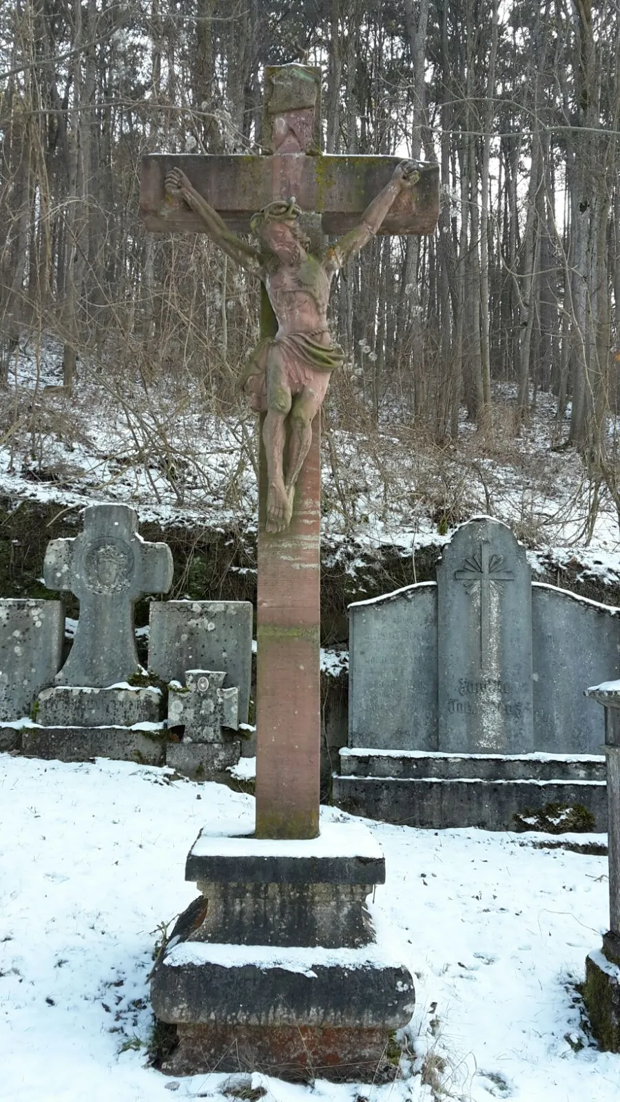 Photo showing: Friedhofskreuz auf ehemaligen Friedhof,1818 in Paimar