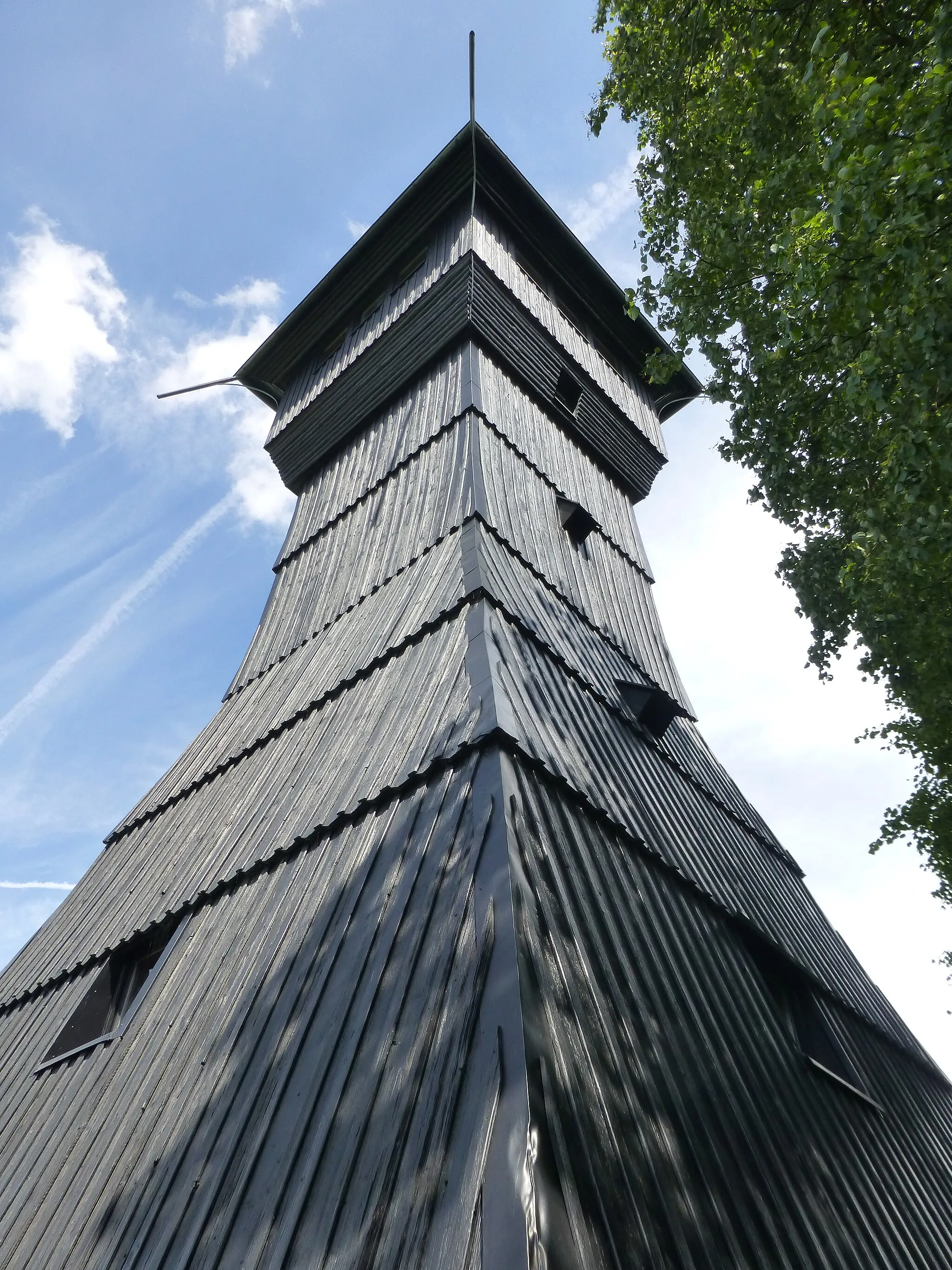 Photo showing: Hagbergturm; Nahaufnahme mit dem Pagodendach über der unteren Aussichtsebene