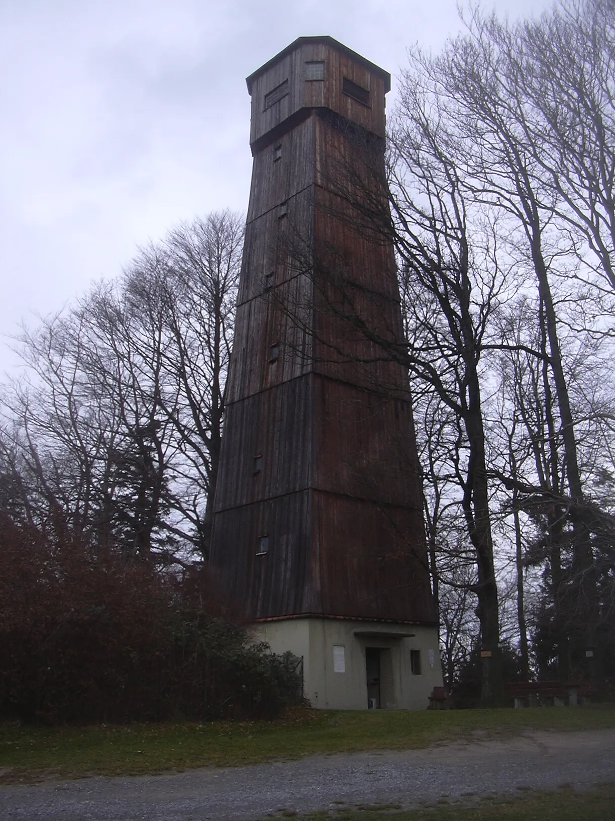 Photo showing: View tower on Steinknickle hill at Wüstenrot-Neuhütten, Germany