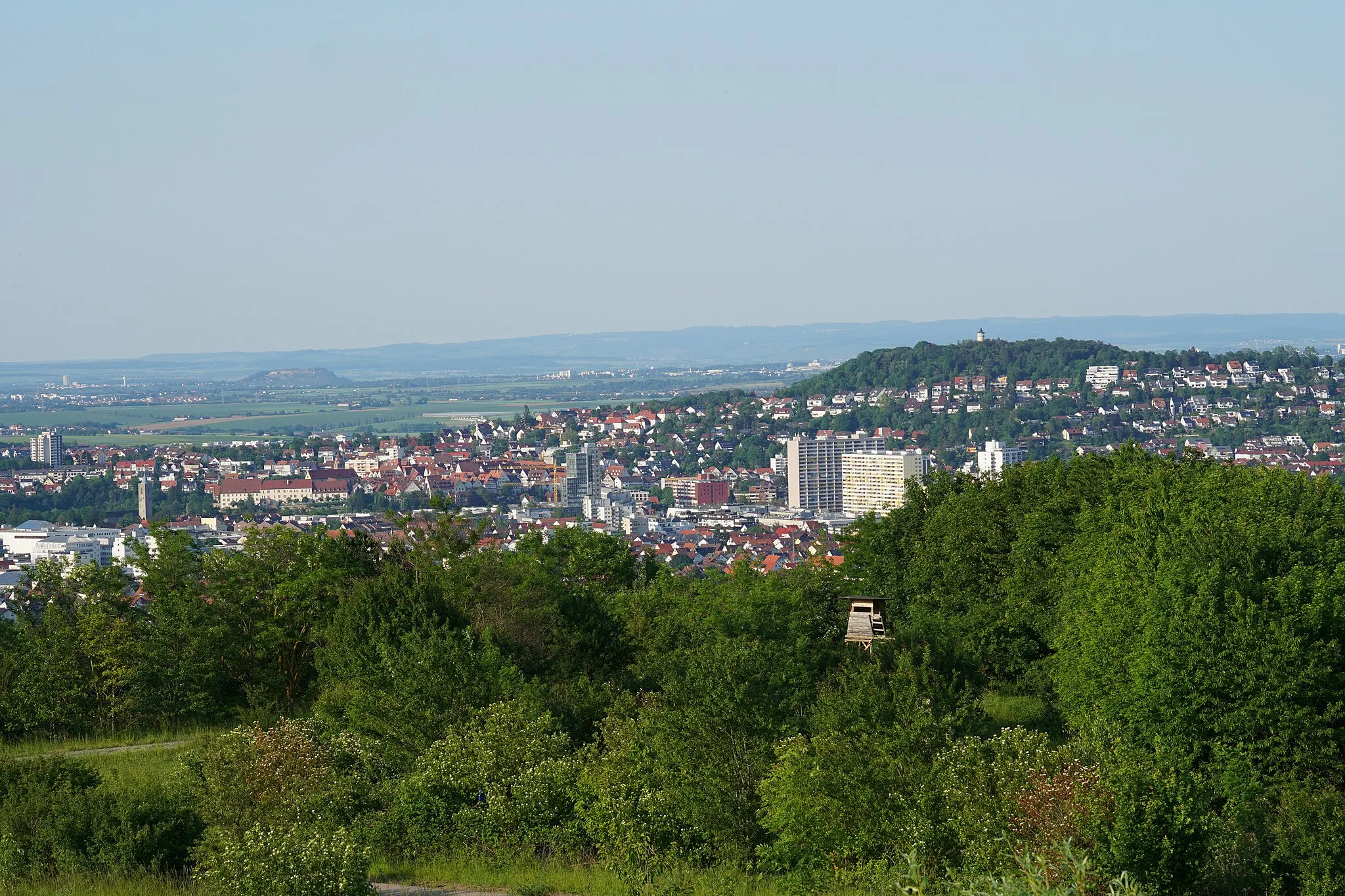 Photo showing: Aussichten vom Eltinger Blick. Blick auf Leonberg und auf den Engelberg