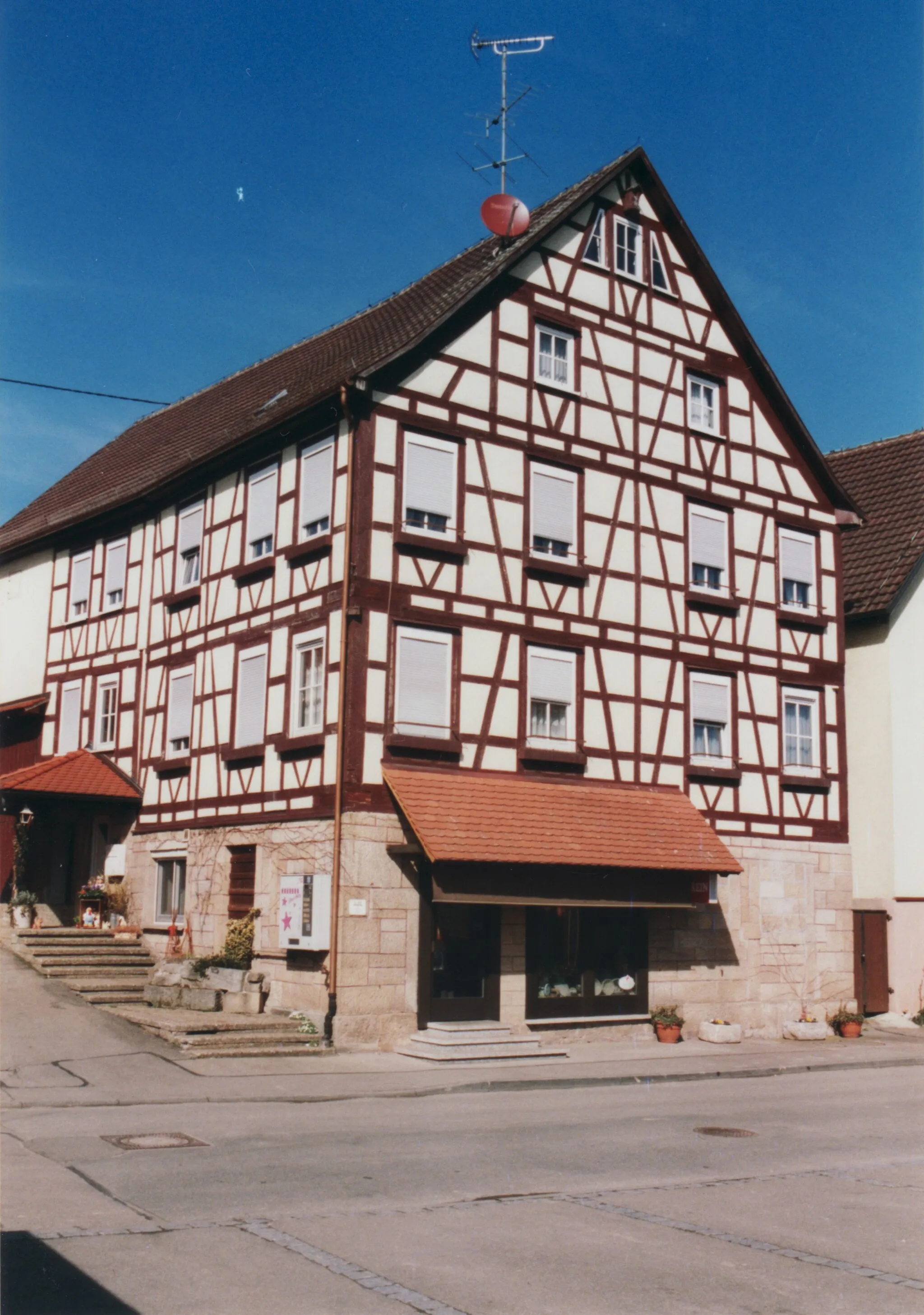 Photo showing: Walddorfhäslach-Häslach Fachwerkhaus Dorfstraße 29 Mitte 19. Jahrhundert