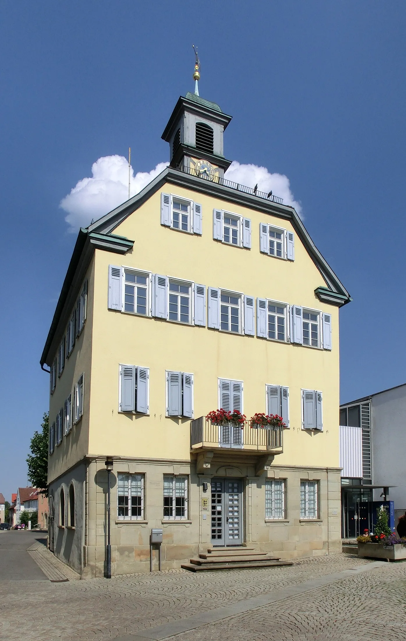 Photo showing: The town hall of Kirchheim am Neckar, Baden-Württemberg.