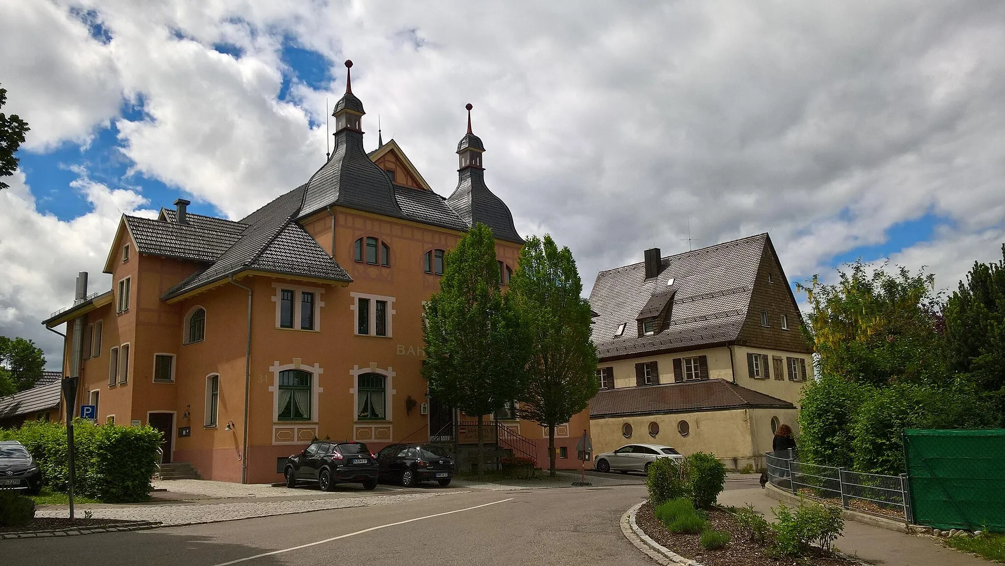 Photo showing: Stattliches Jugendstilgebäude.