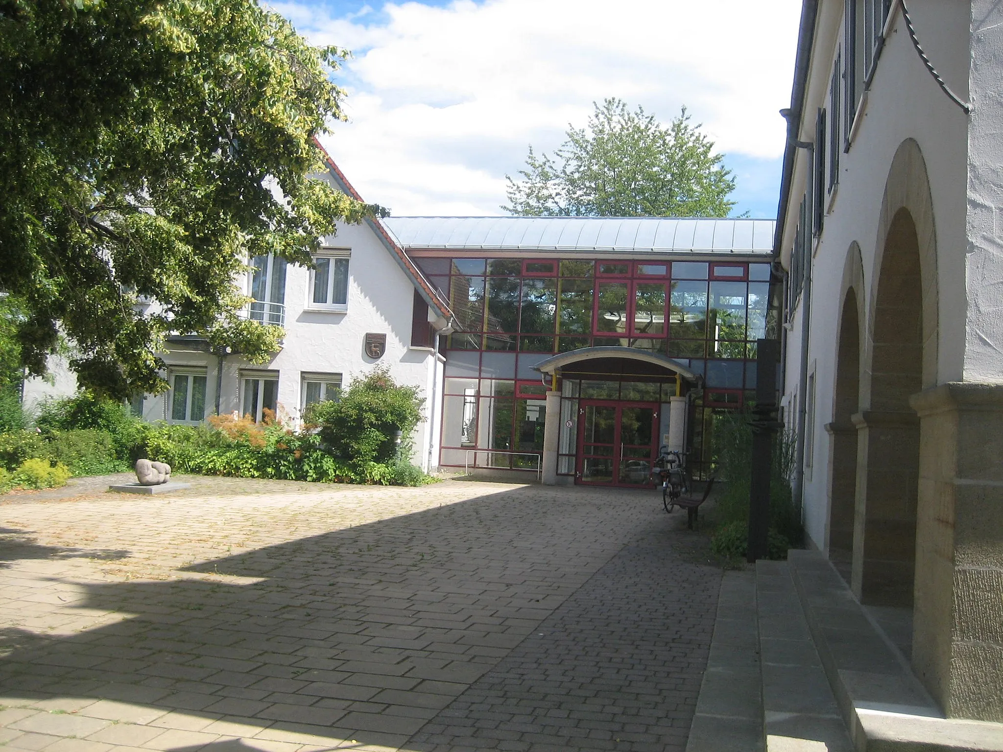 Photo showing: Townhall Dettenhausen