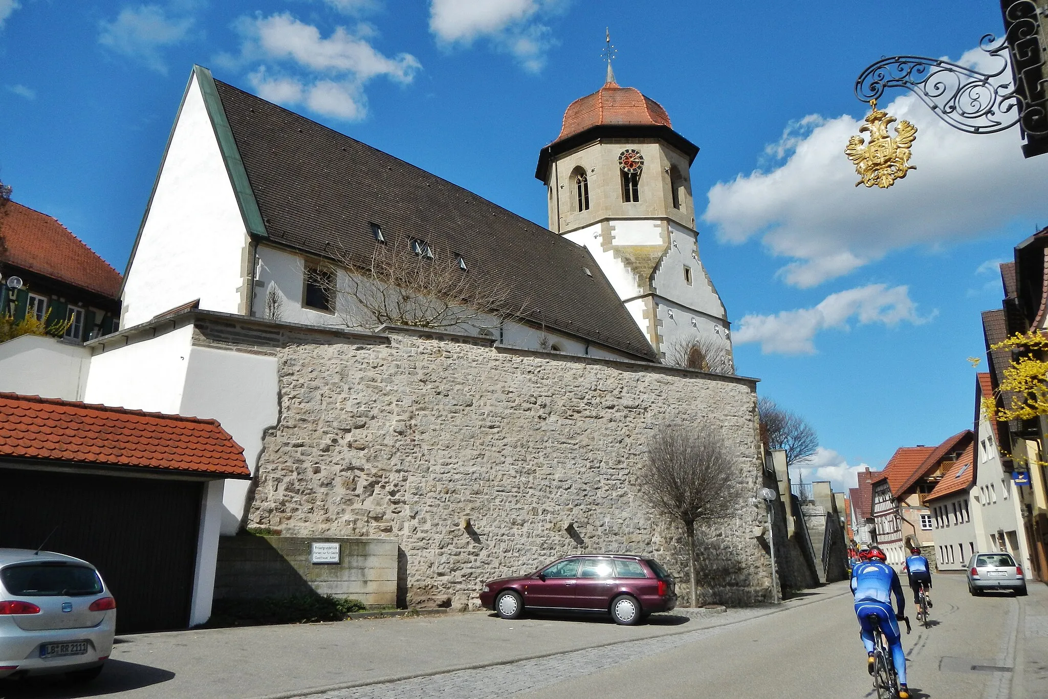Photo showing: Kirche in Oberriexingen von der Gaststätte Adler aus gesehen