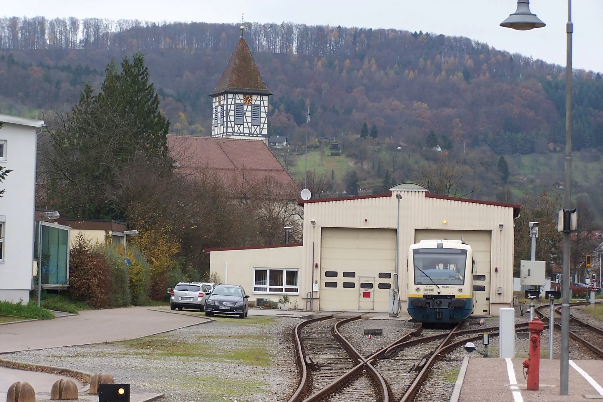 Photo showing: Werkstatt der WEG im Bahnhof Rudersberg mit dem Regio-Shuttle RS1, VT 440.