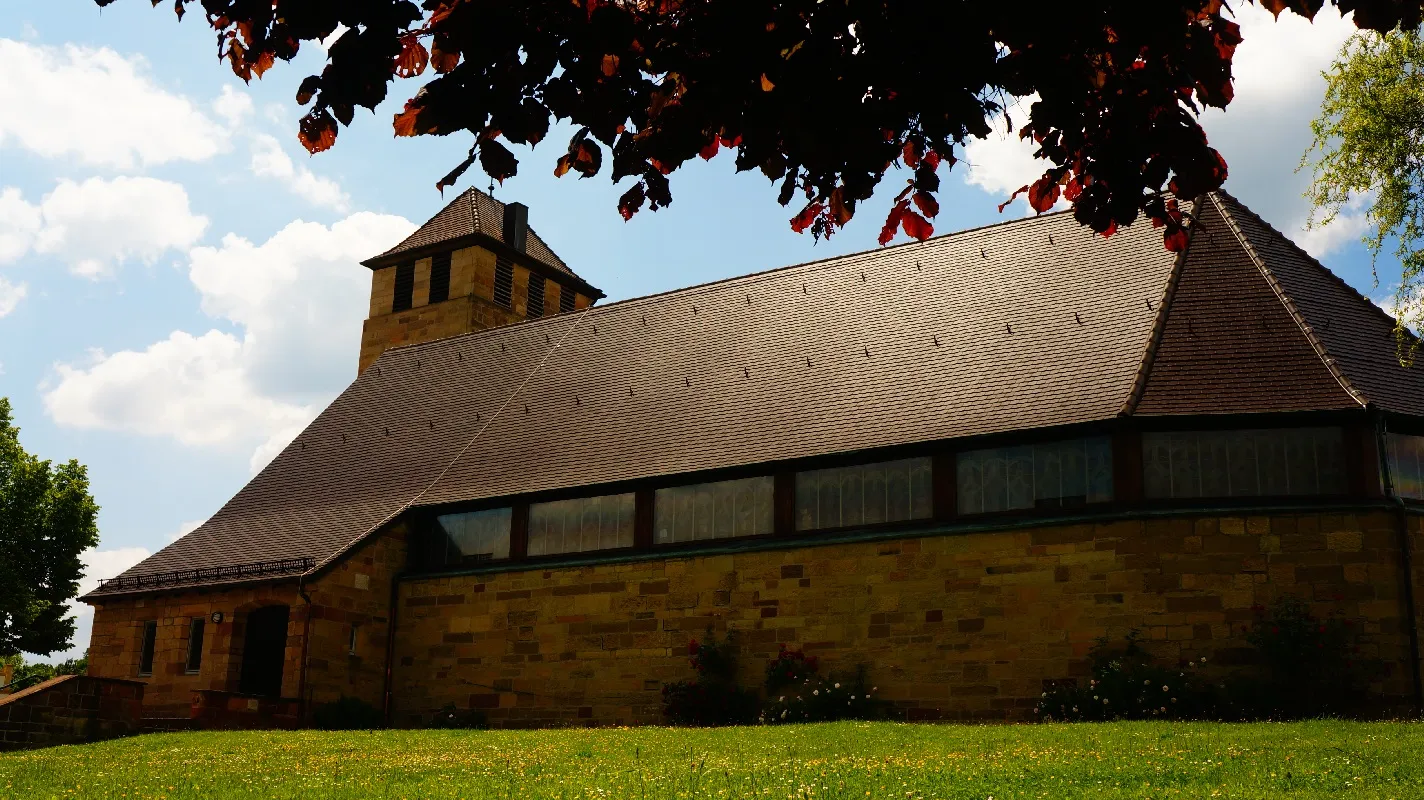 Photo showing: Außenfassade der Auferstehungskirche, Pforzheim