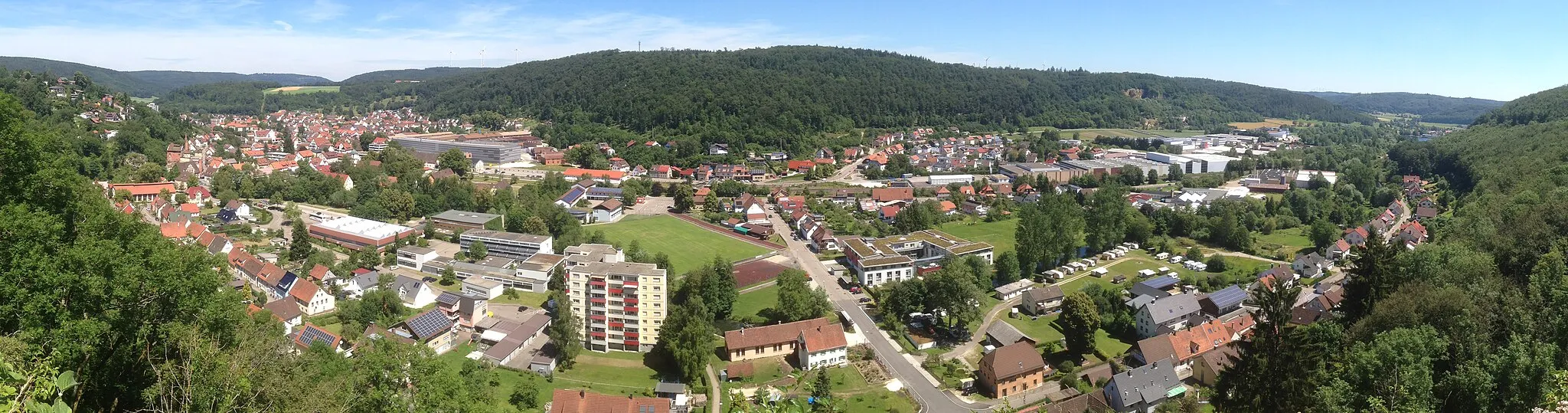 Photo showing: Blick von der Ruine Herwartstein auf Königsbronn
